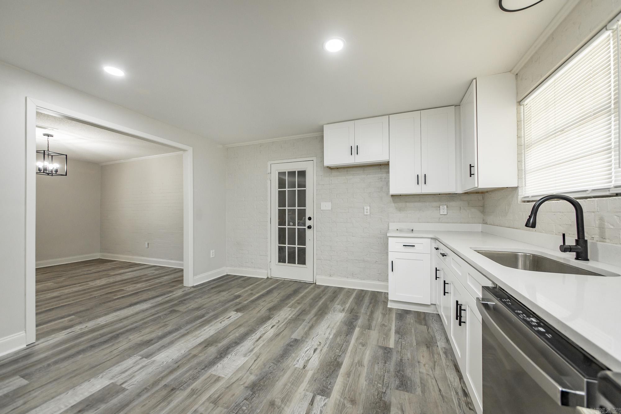 2112 Lancelot Lane Property Photo 10