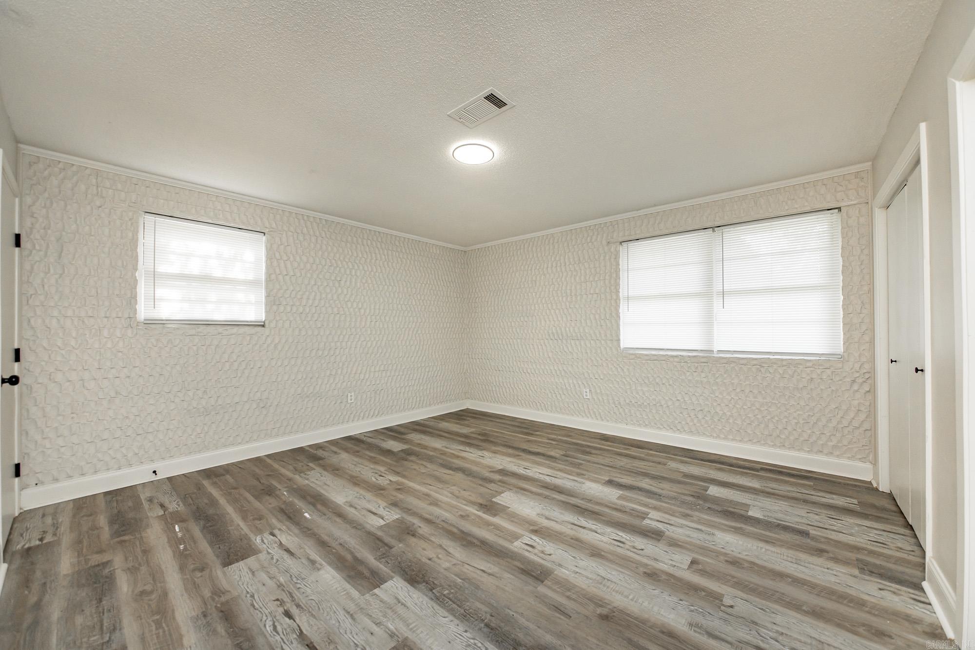 2112 Lancelot Lane Property Photo 14