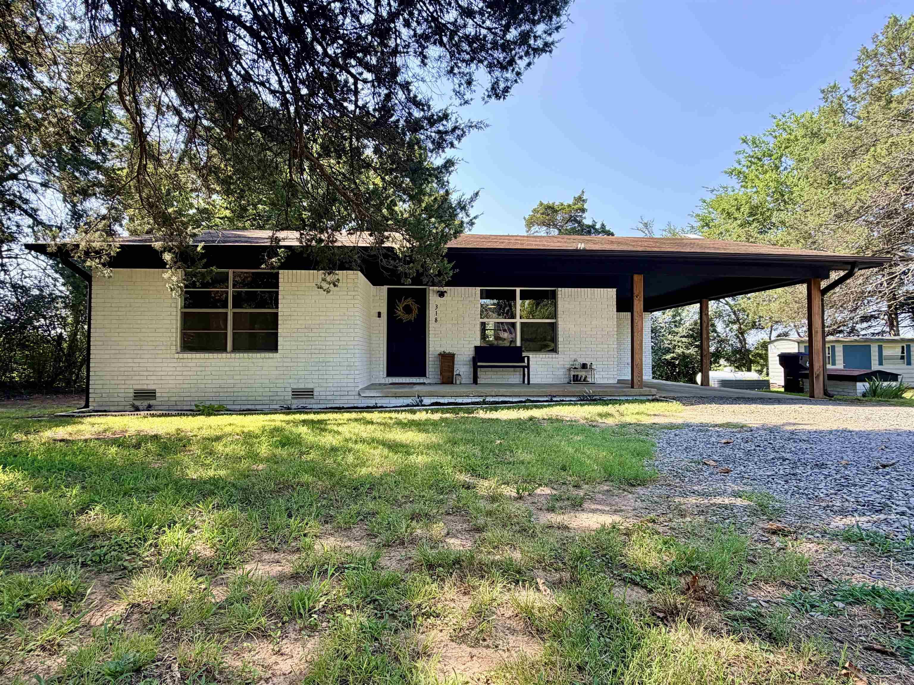 318 Blair Rd Property Photo 1