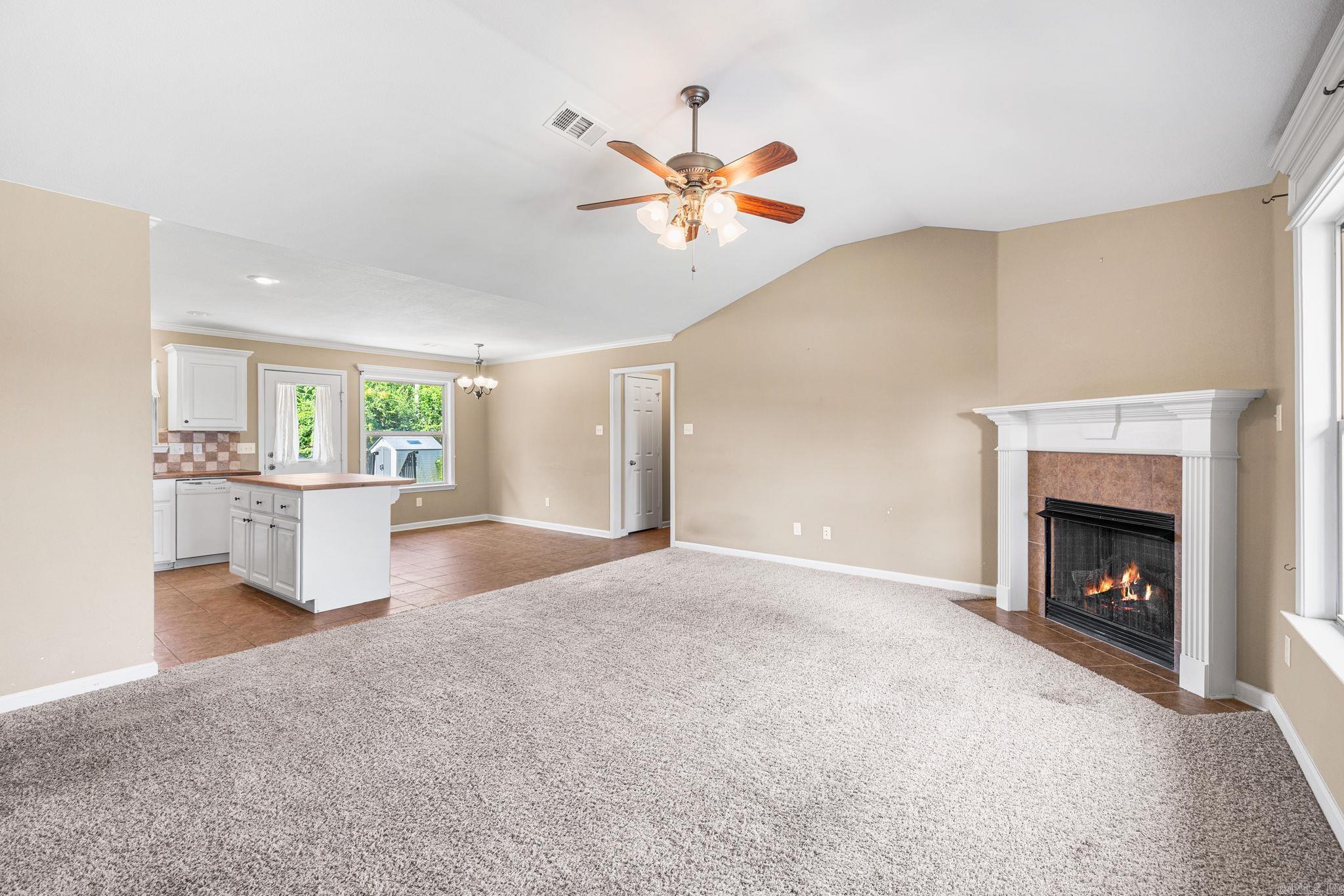 913 Mesquite Trail Property Photo 6