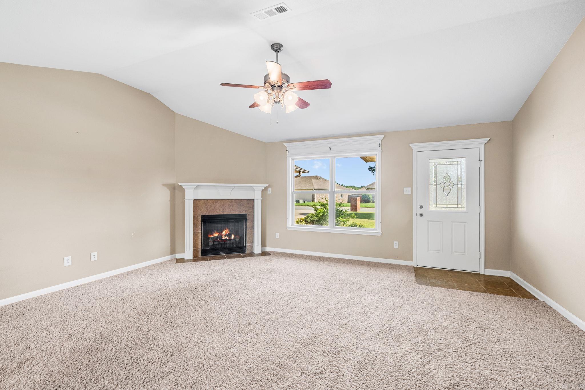 913 Mesquite Trail Property Photo 8