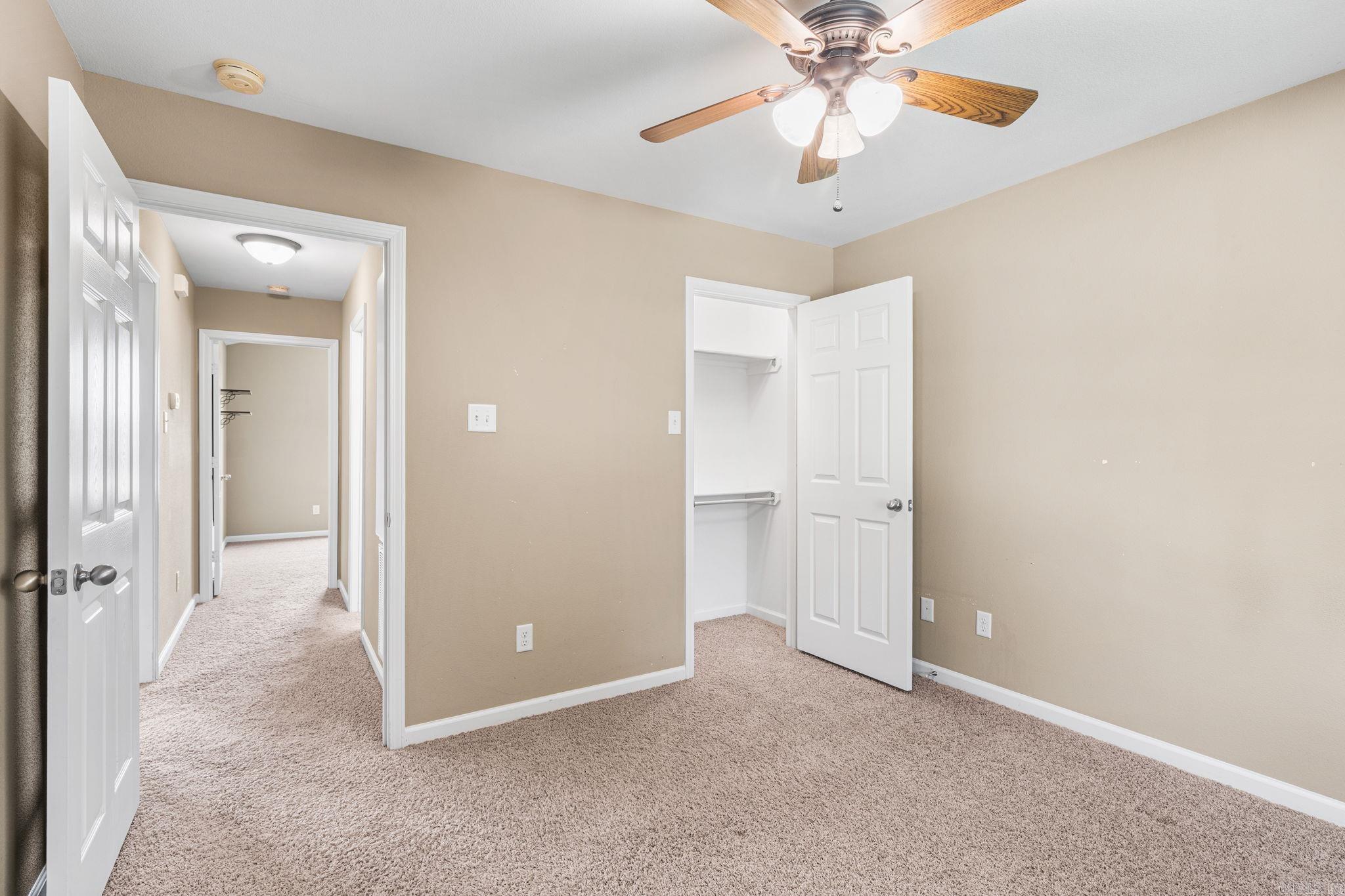 913 Mesquite Trail Property Photo 24