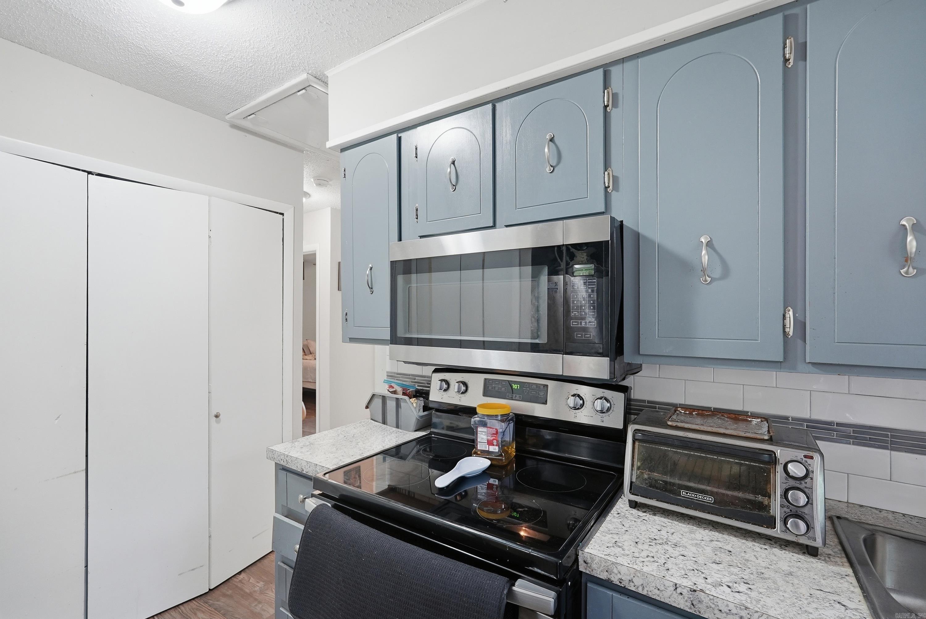 3 E Laramie Drive Property Photo 13