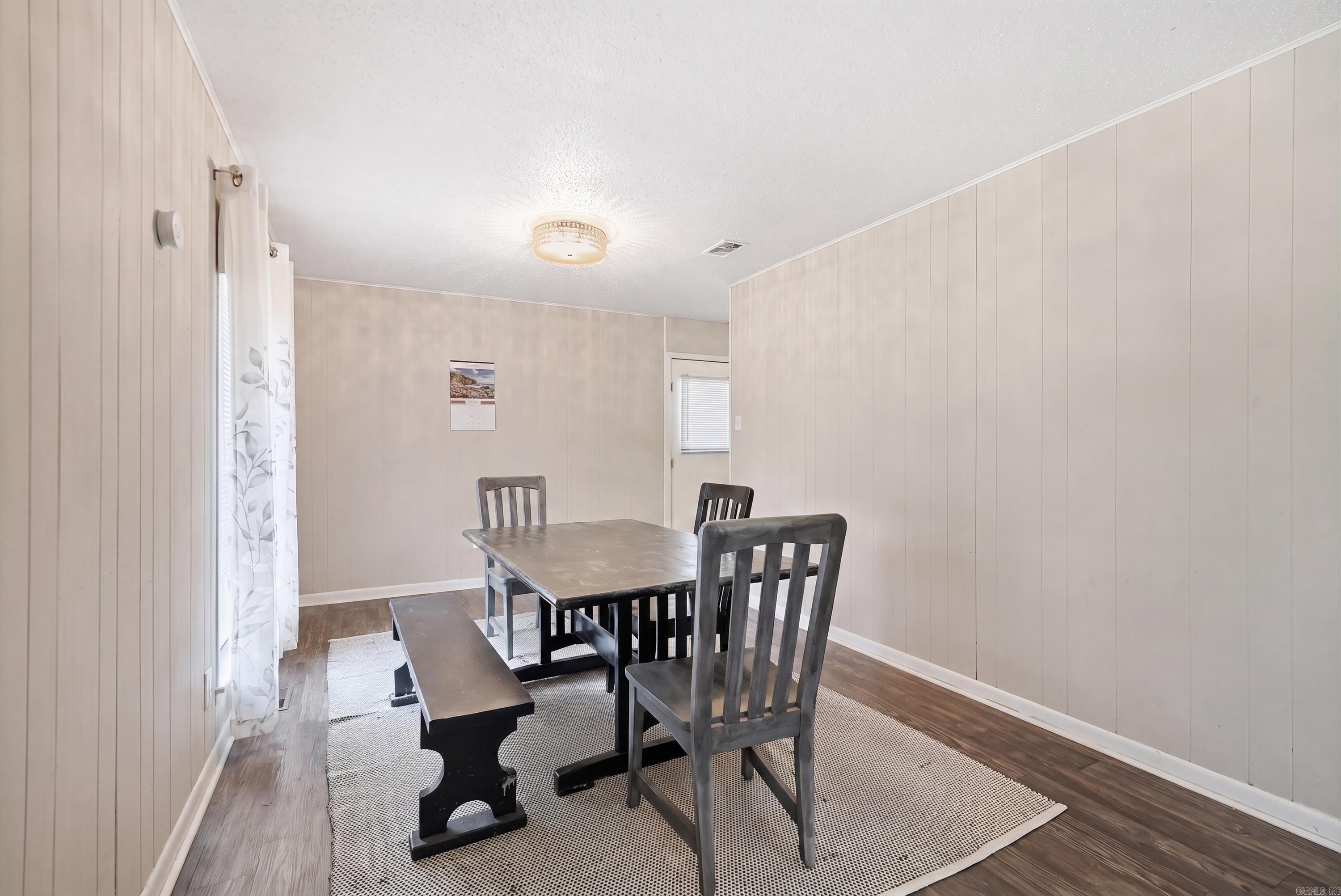 3 E Laramie Drive Property Photo 15
