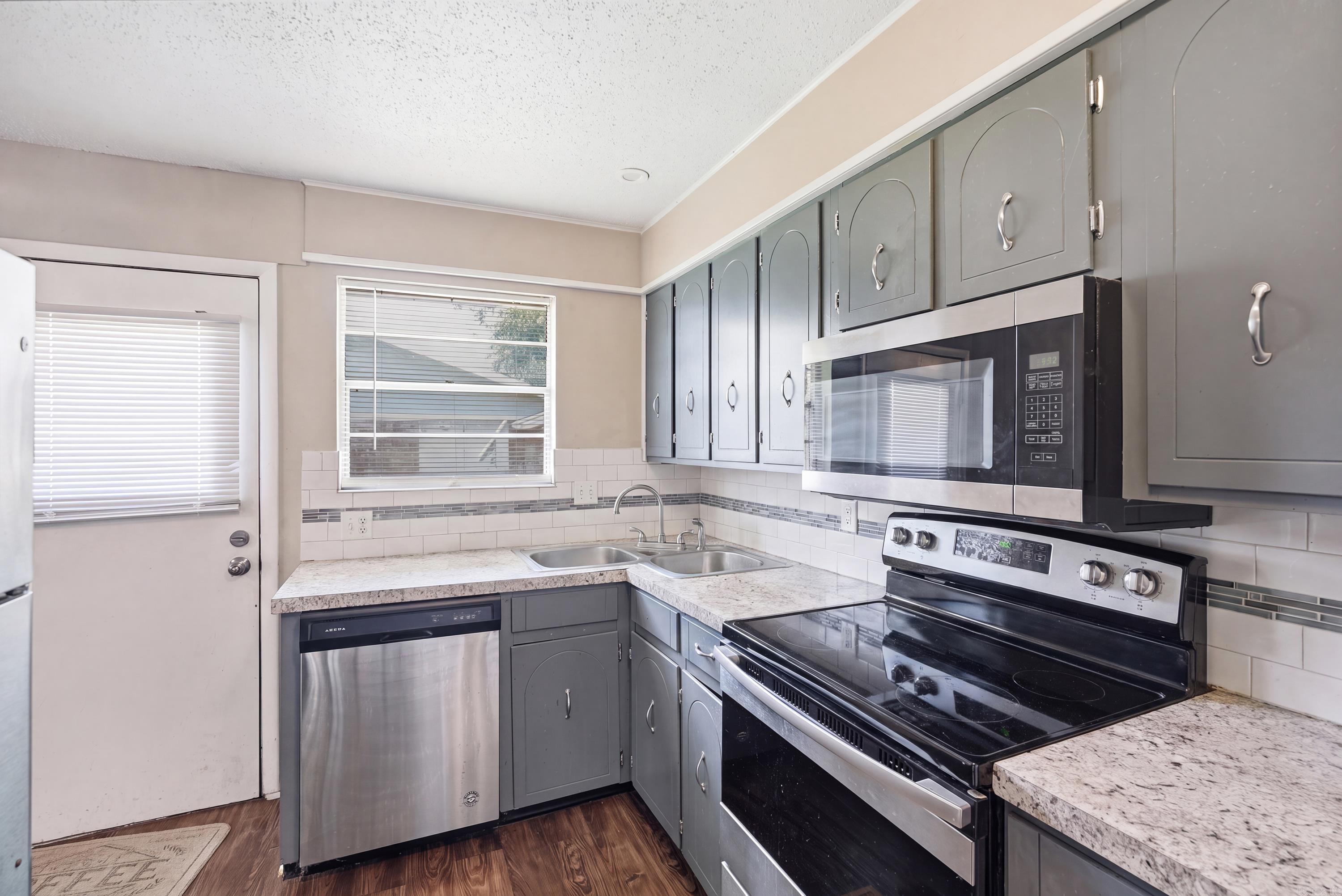 3 E Laramie Drive Property Photo 17