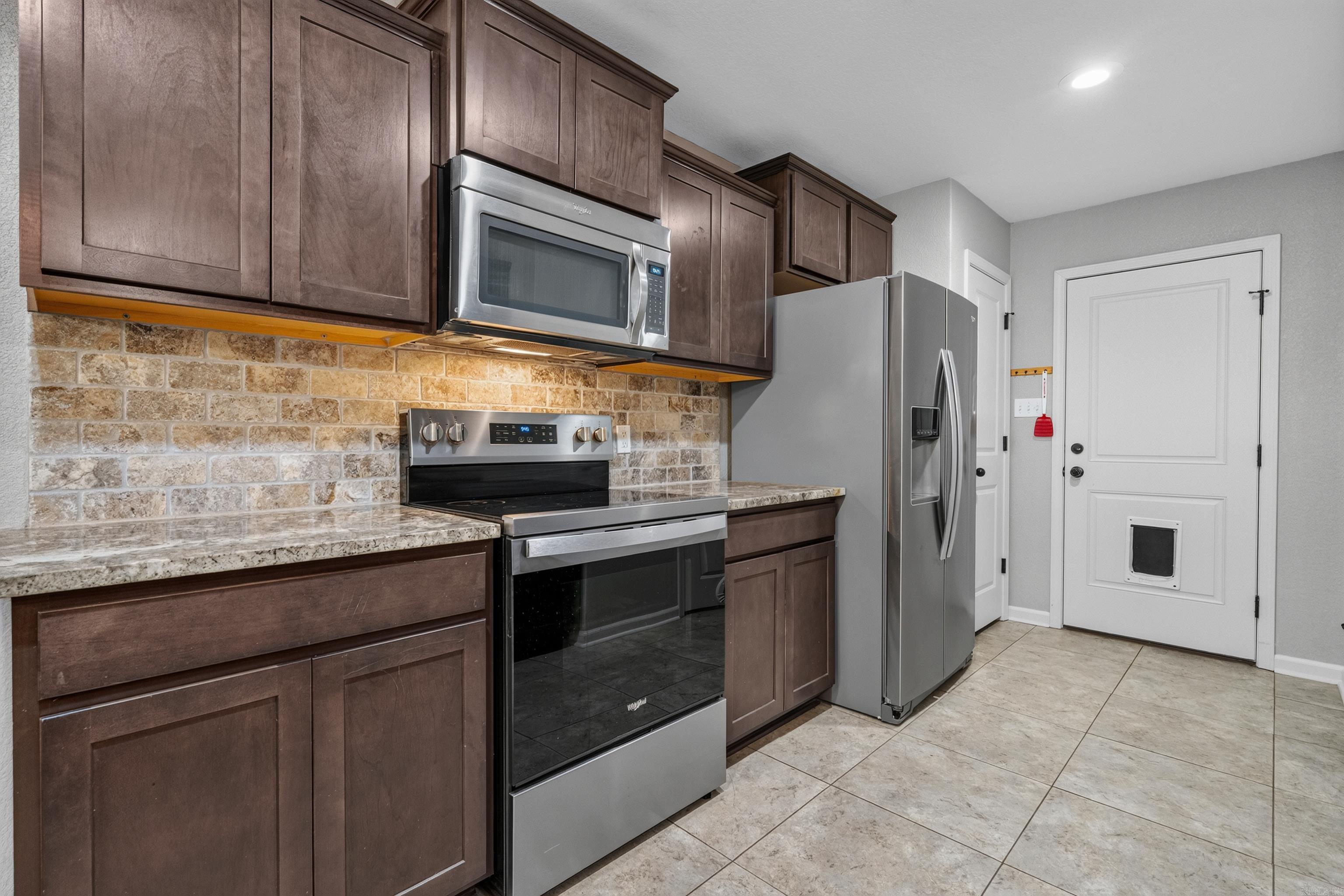 139 Eel Place Property Photo 10