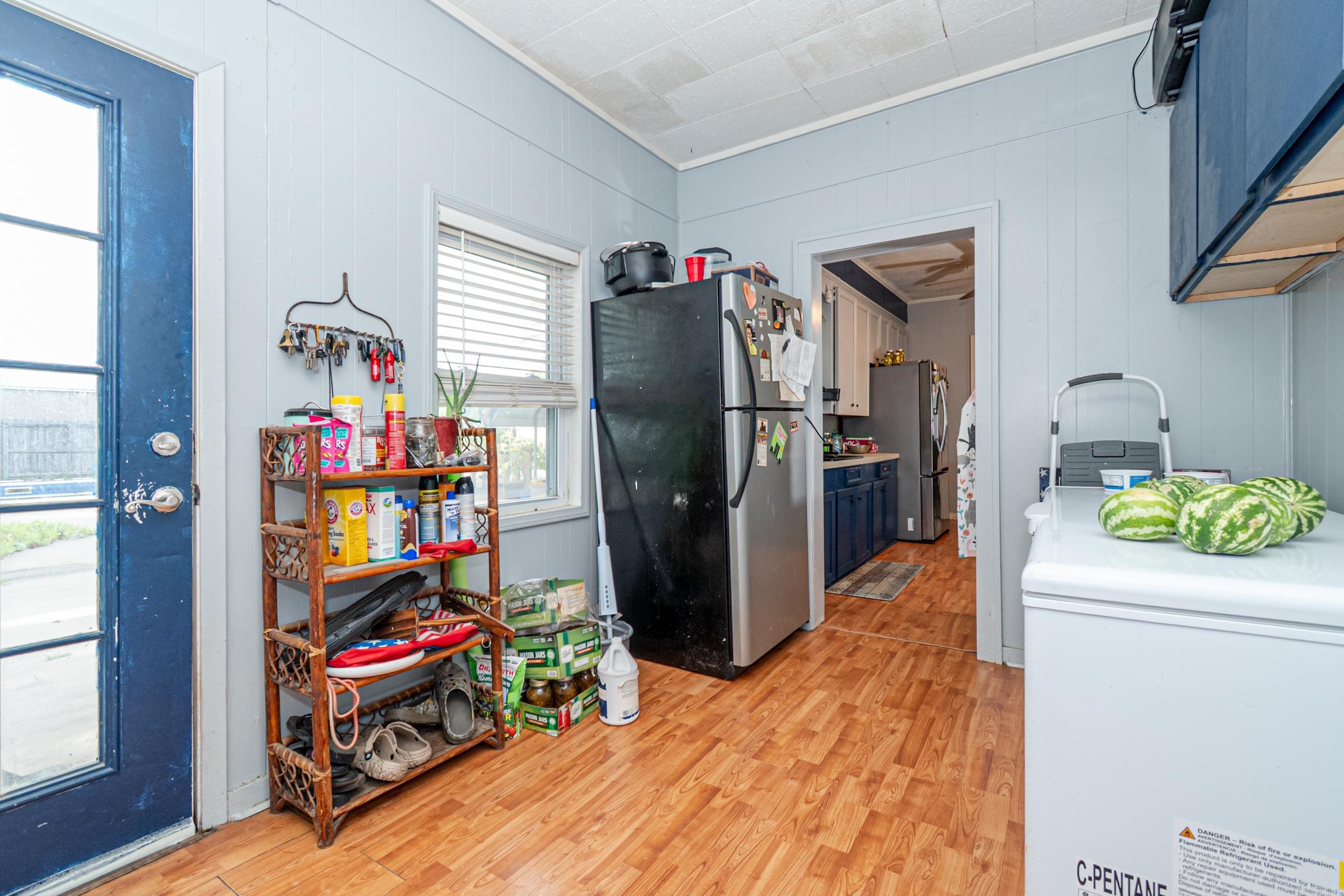 603 S Lee St Street Property Photo 4