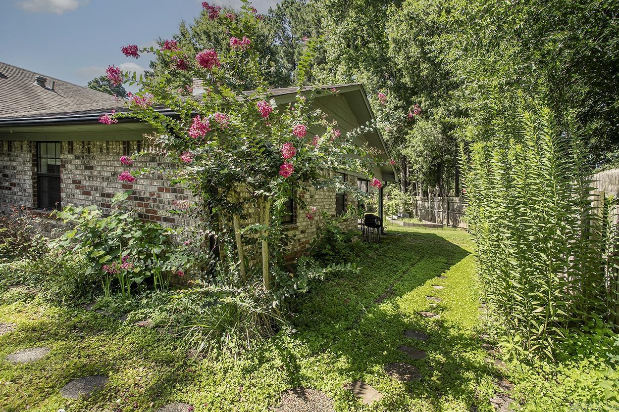 10 Sharondale Place Property Photo 44
