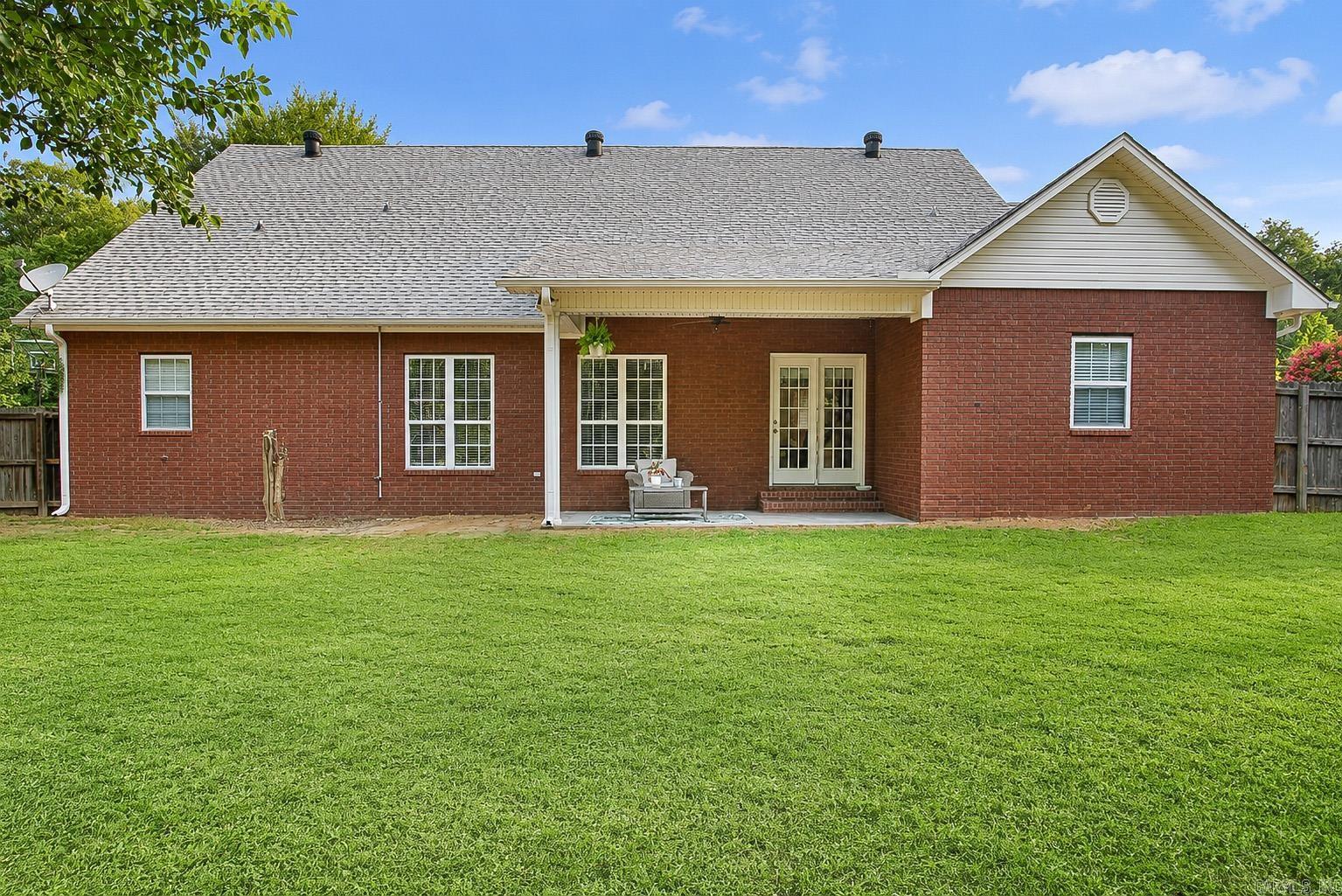 1012 W Holland Property Photo 25