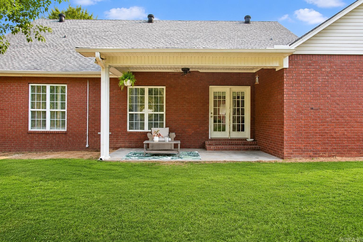 1012 W Holland Property Photo 26