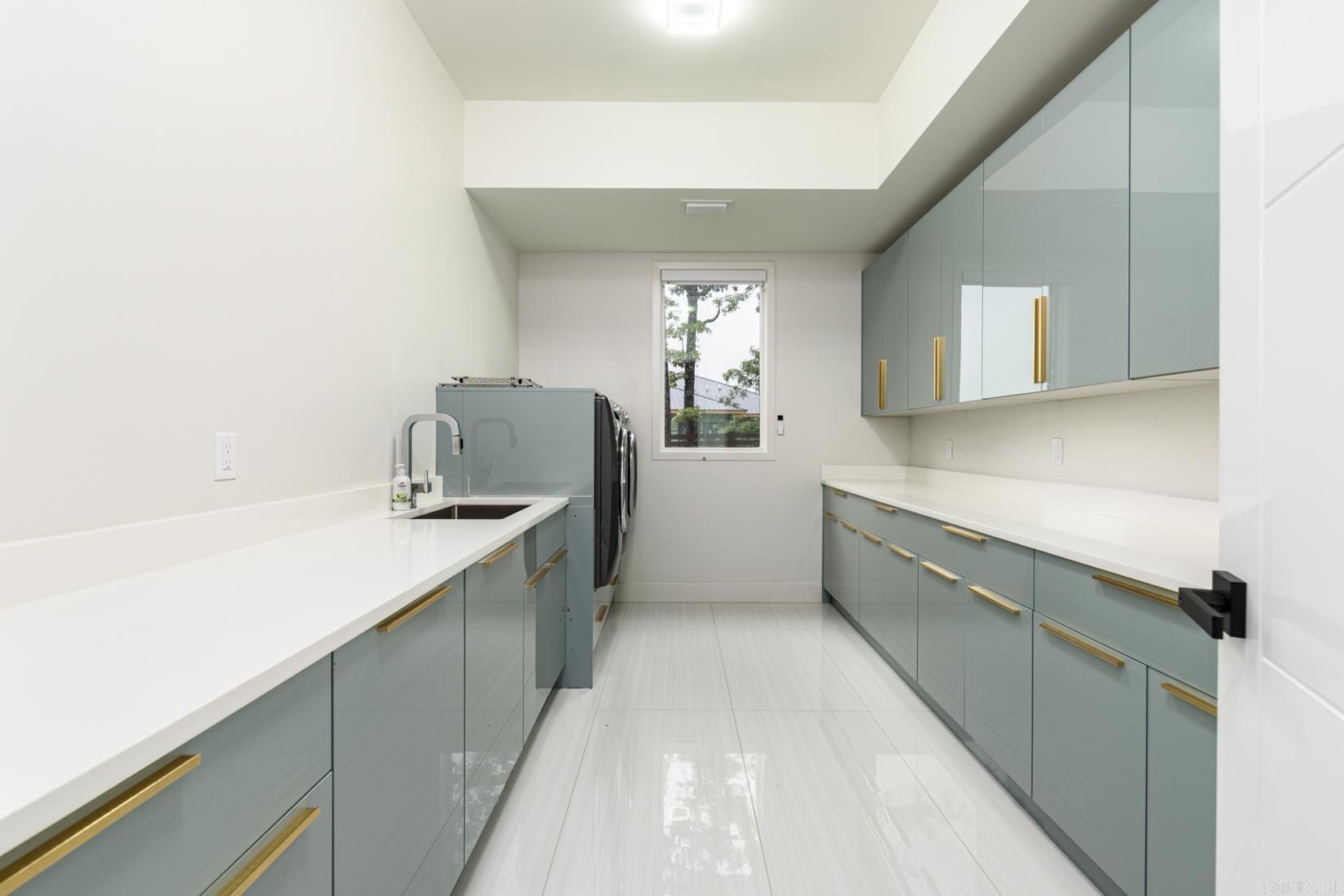 93 Orle Circle Property Photo 27