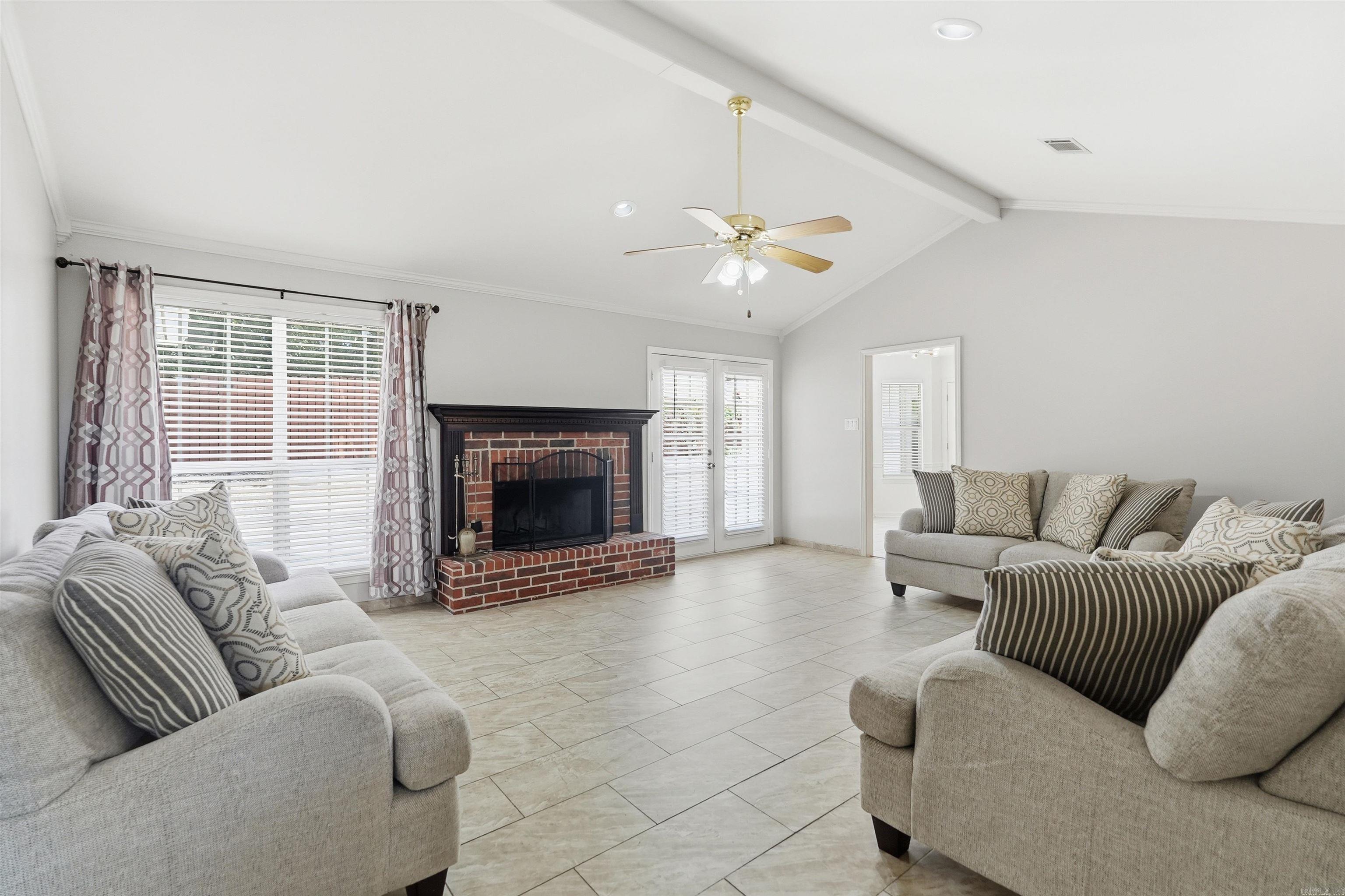 2015 Cherrybend Drive Property Photo 3