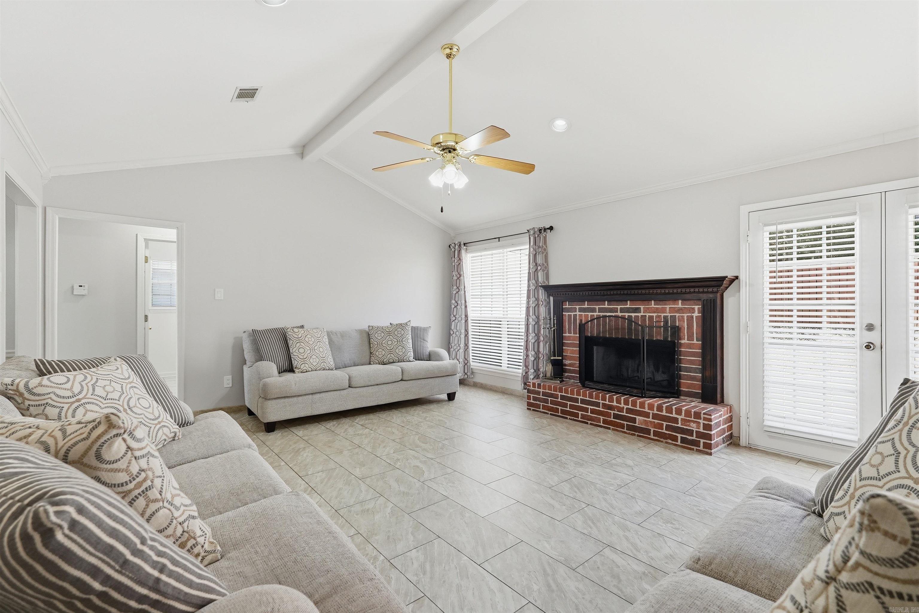 2015 Cherrybend Drive Property Photo 4
