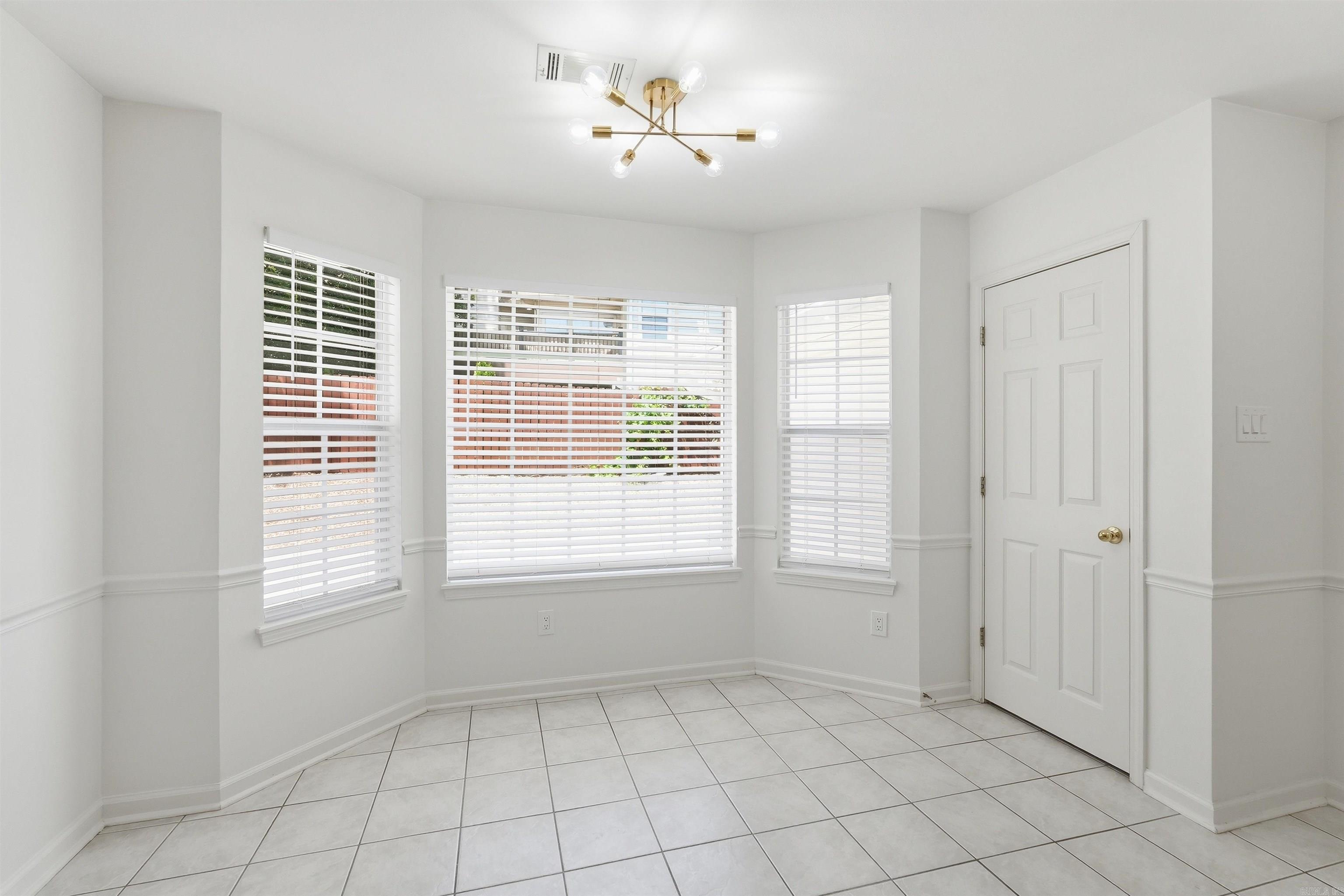 2015 Cherrybend Drive Property Photo 14