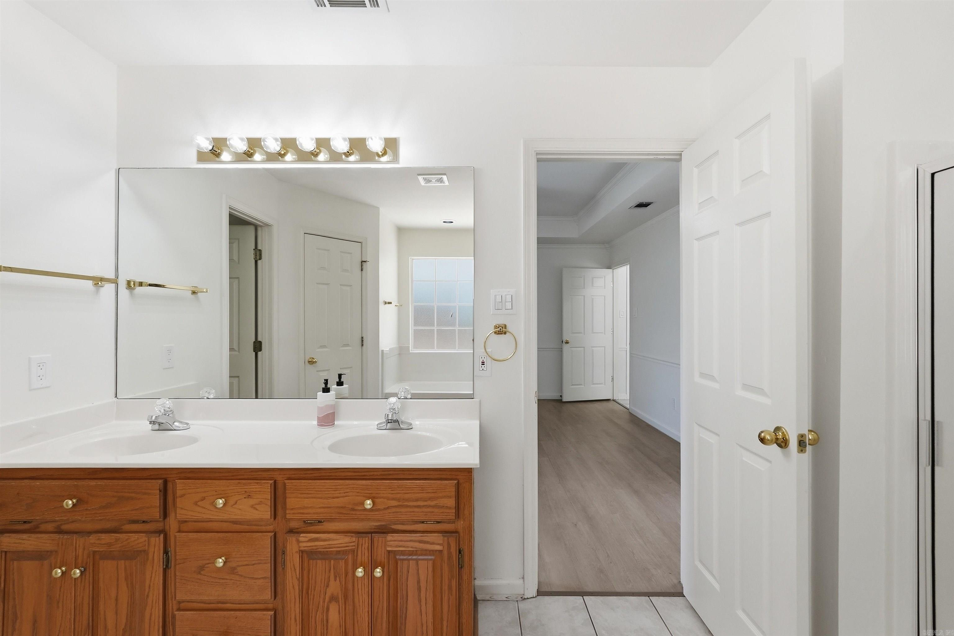 2015 Cherrybend Drive Property Photo 20
