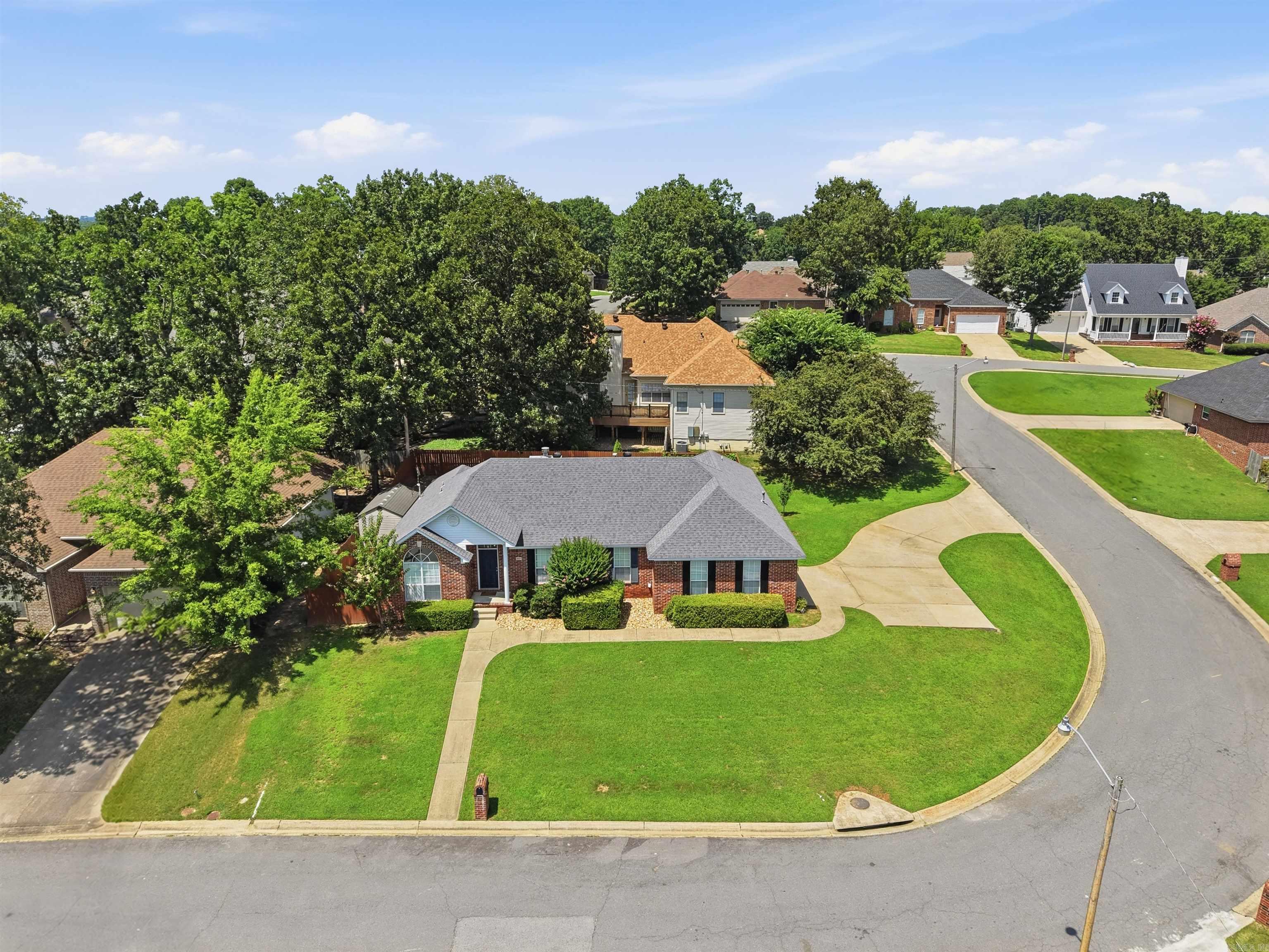 2015 Cherrybend Drive Property Photo 32