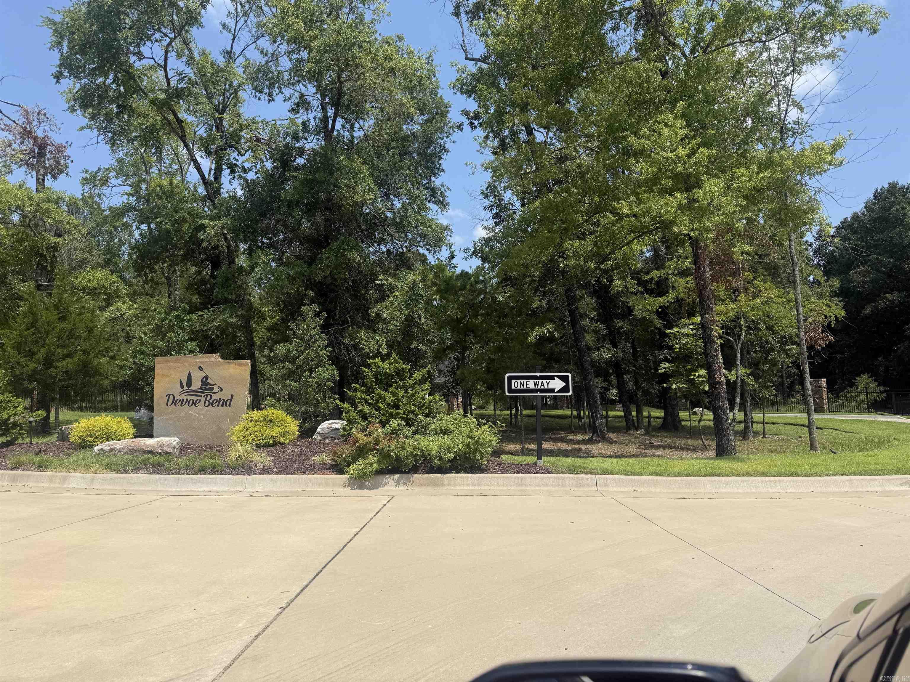 101 Talmidge Court Property Photo 1
