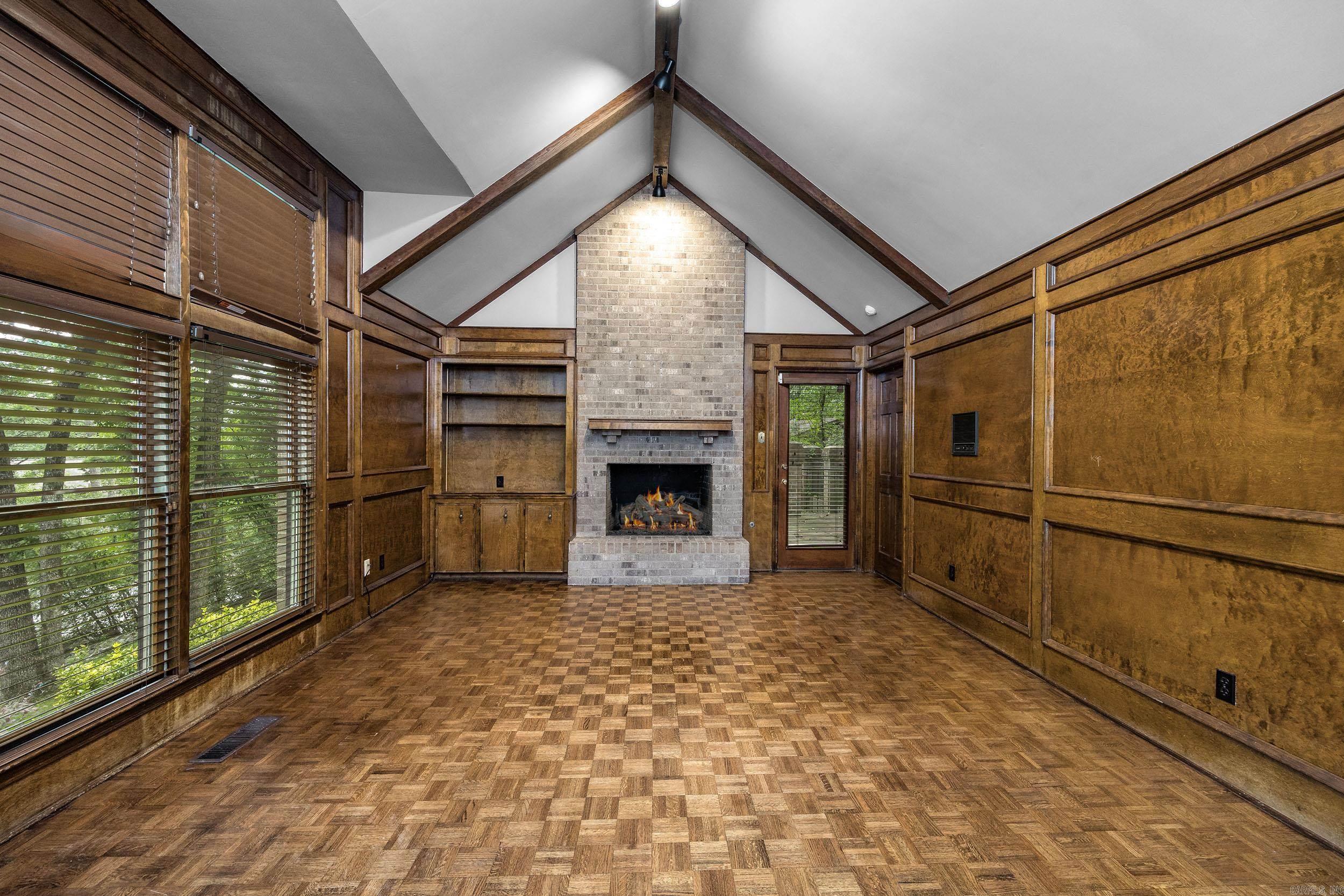301 Valley Club Circle Property Photo 10