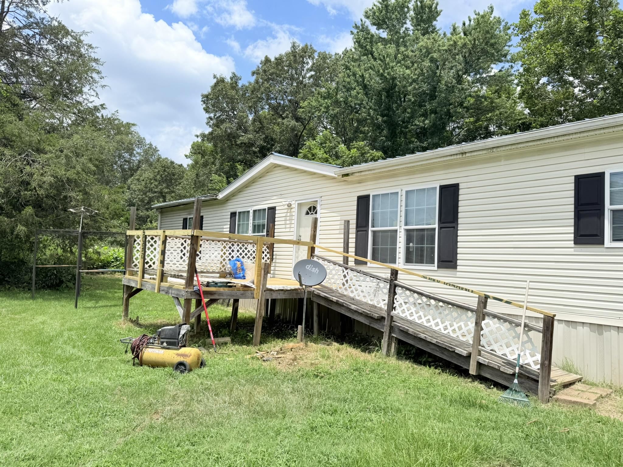 2572 Cooper Hollow Property Photo 1