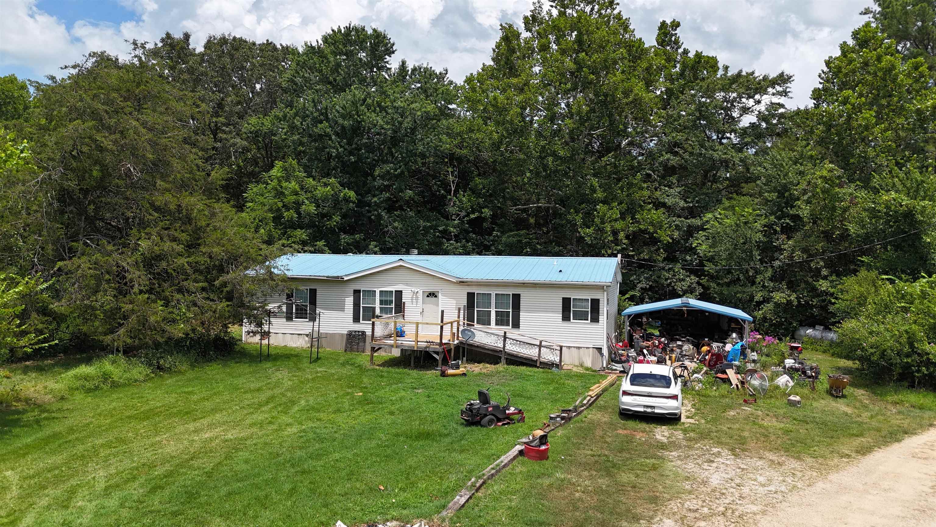 2572 Cooper Hollow Property Photo 2