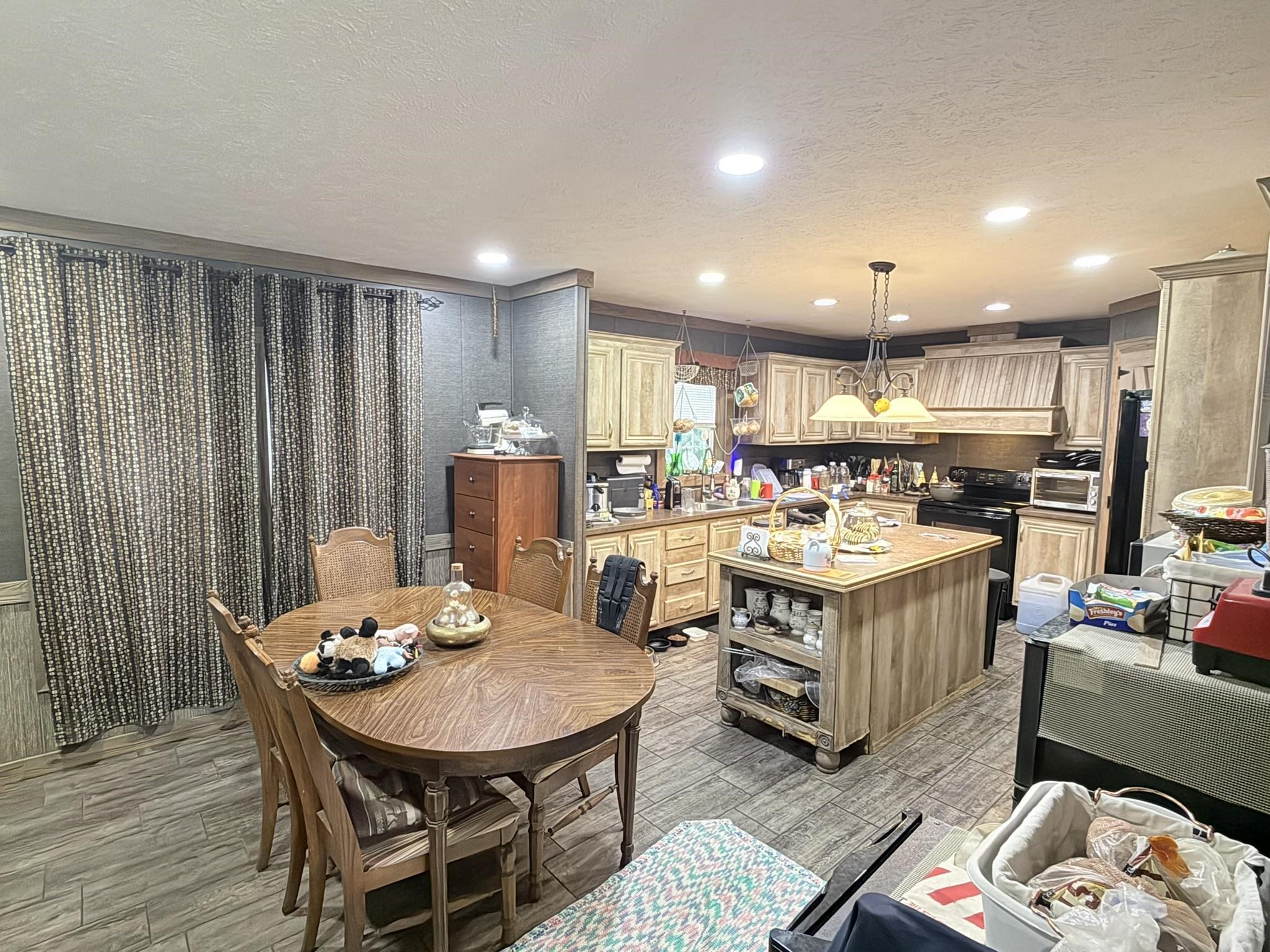 2572 Cooper Hollow Property Photo 11