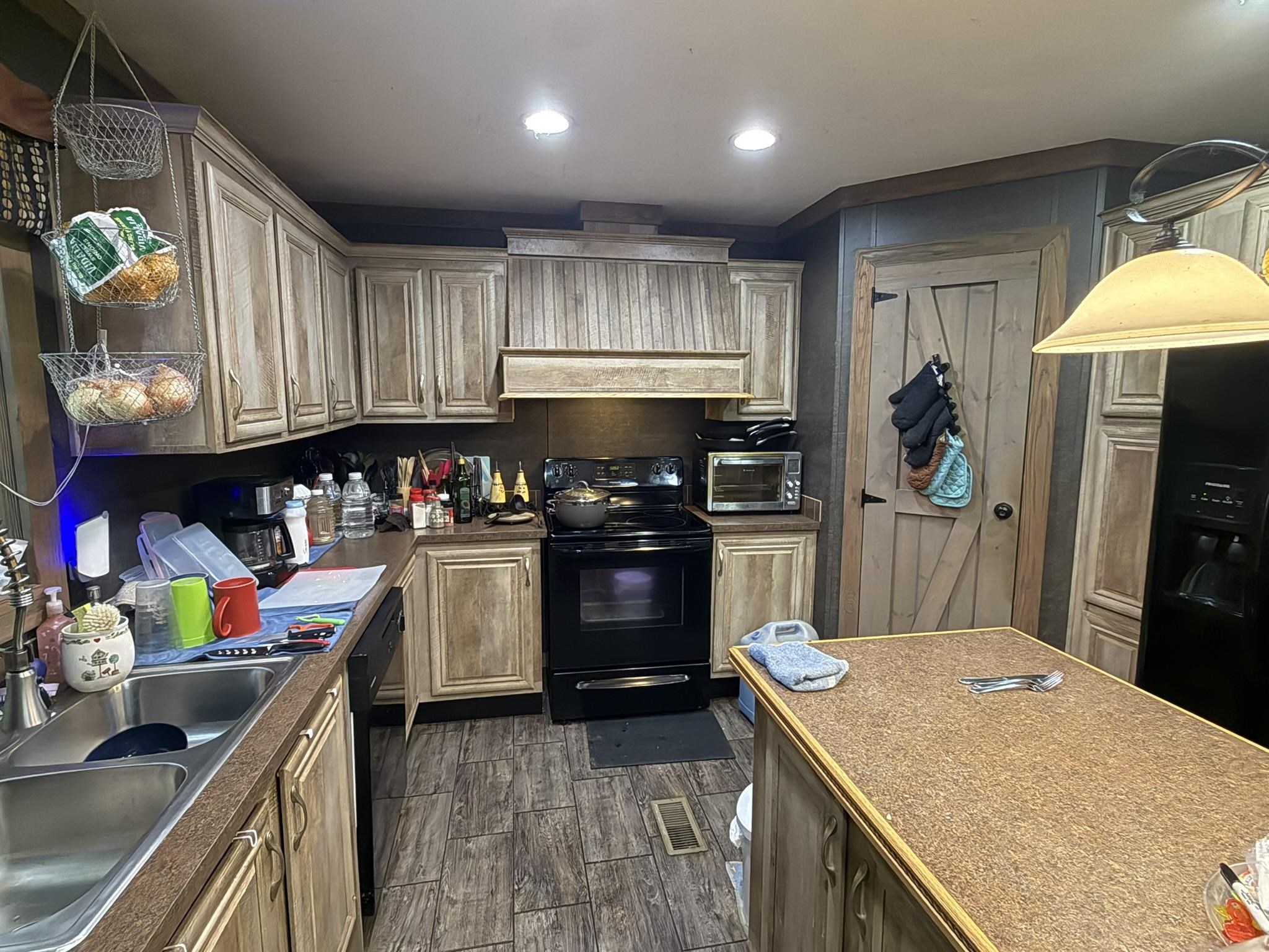 2572 Cooper Hollow Property Photo 12