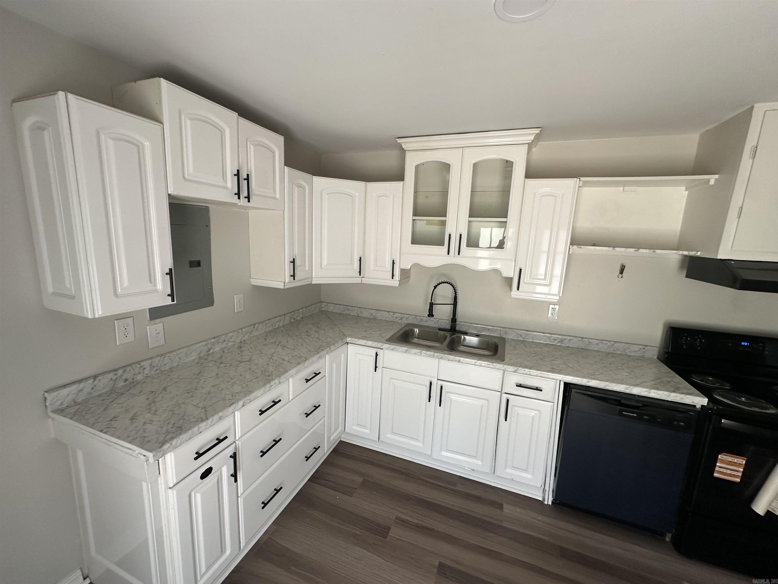 16307 Hidden Valley Trail C Property Photo 3