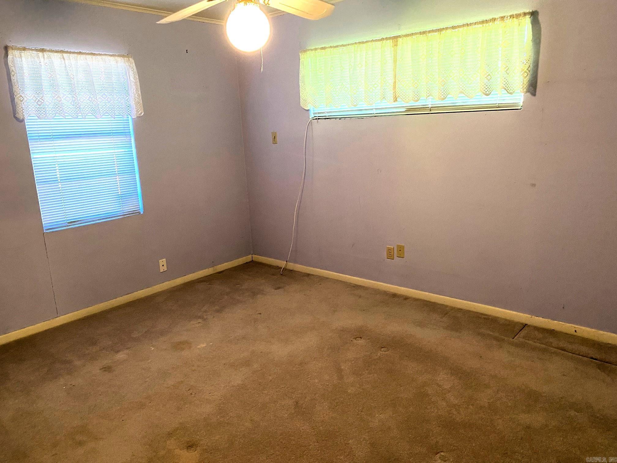 610 Burke St Property Photo 23