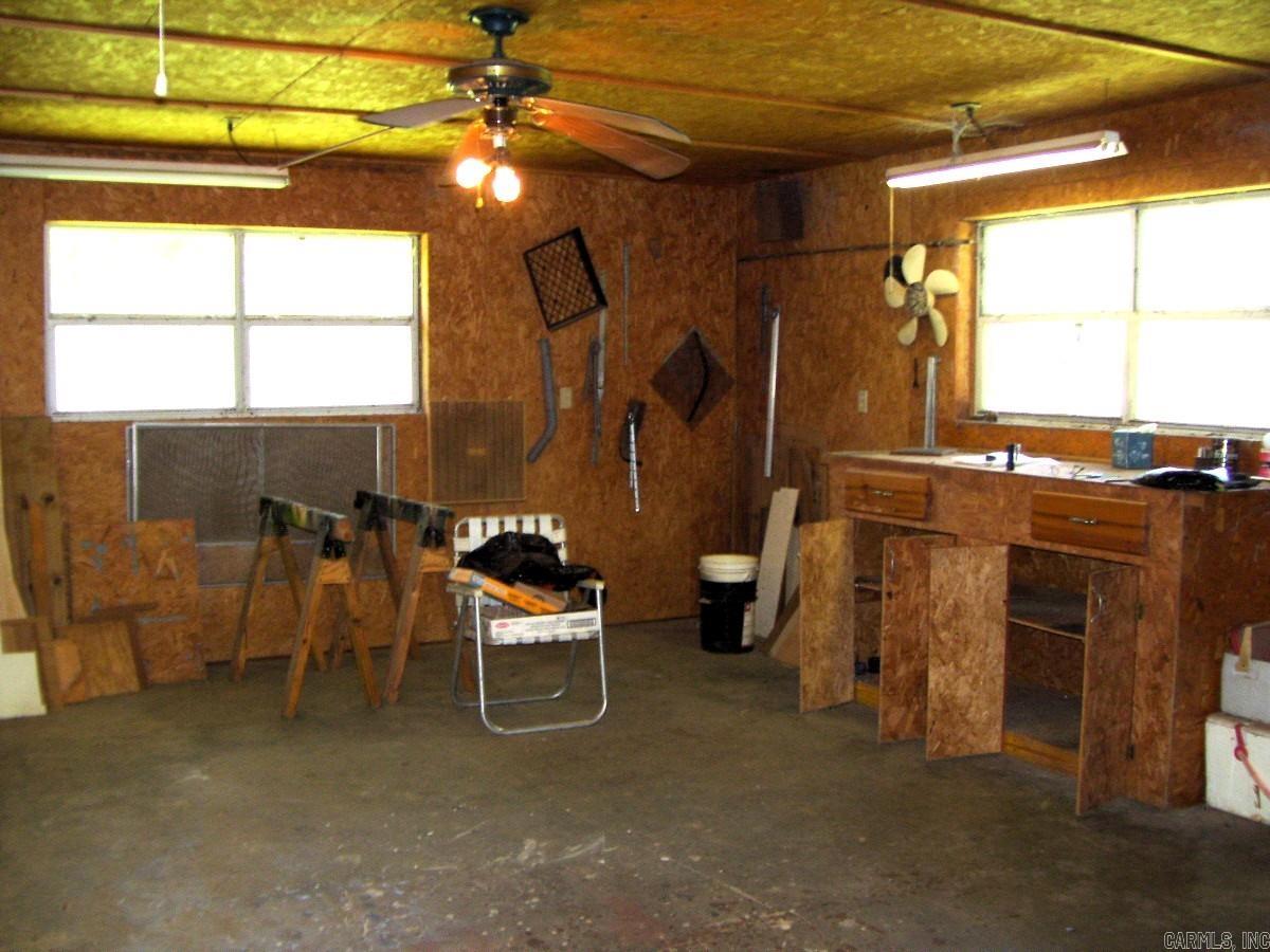 610 Burke St Property Photo 34