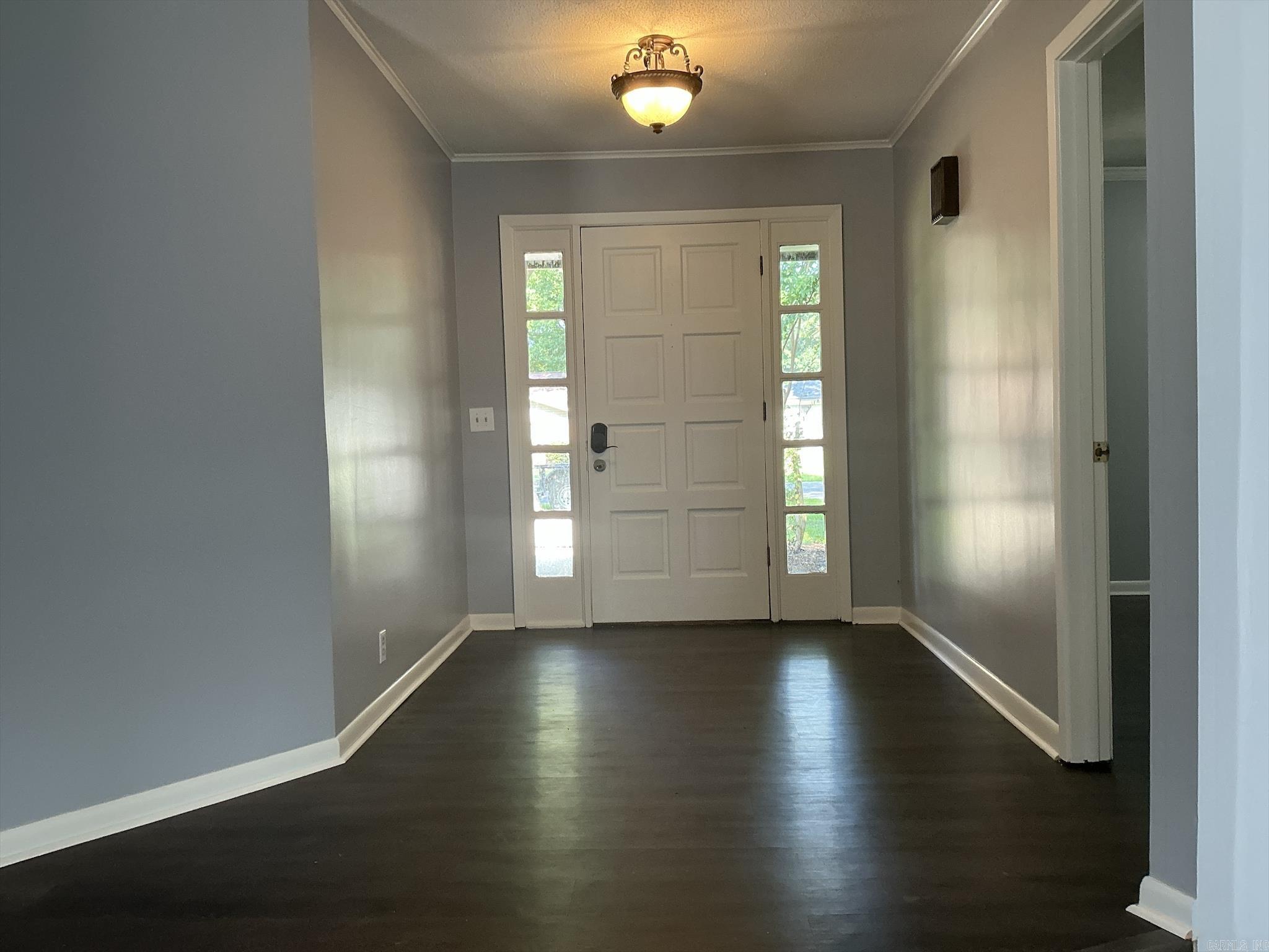 1015 Ash Property Photo 6