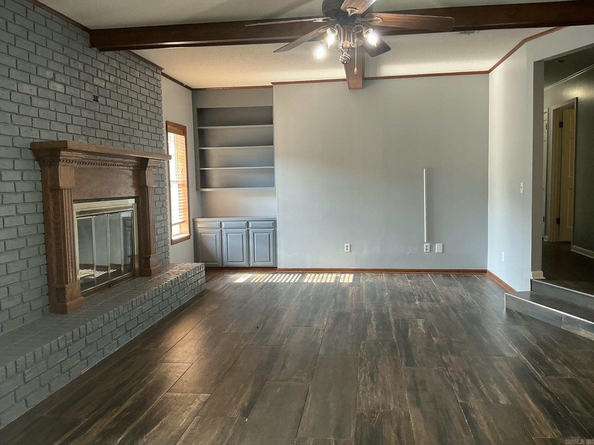 1015 Ash Property Photo 10