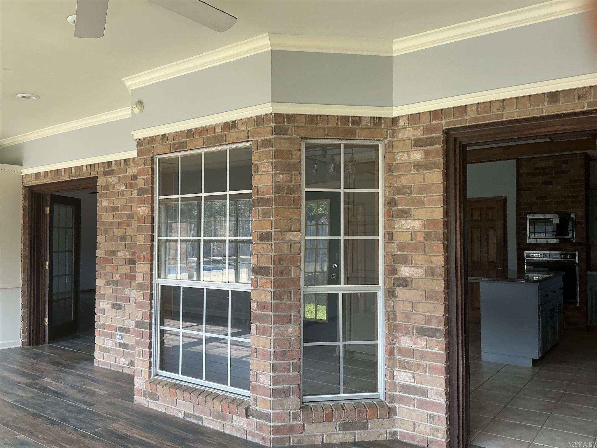 1015 Ash Property Photo 19