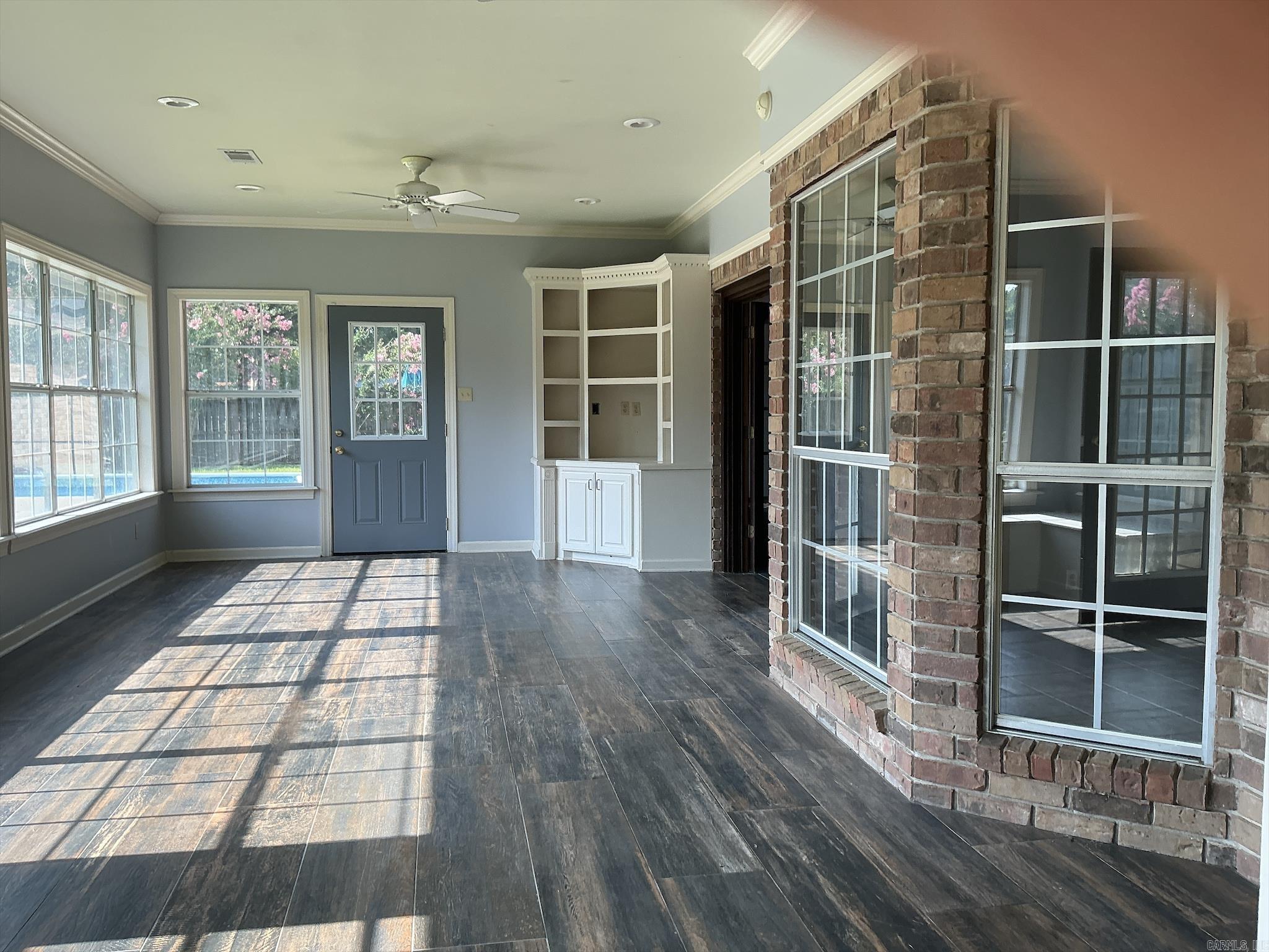 1015 Ash Property Photo 20