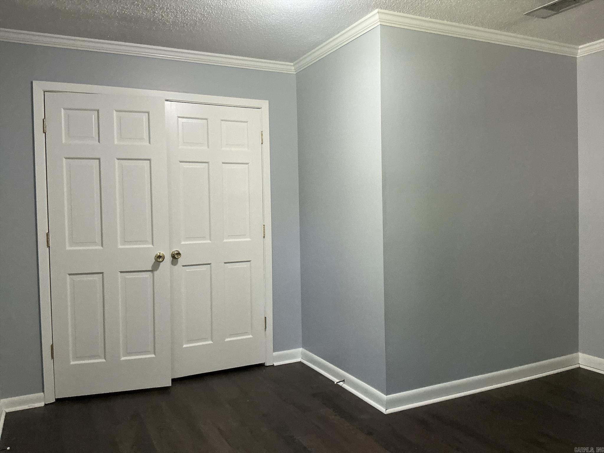 1015 Ash Property Photo 23