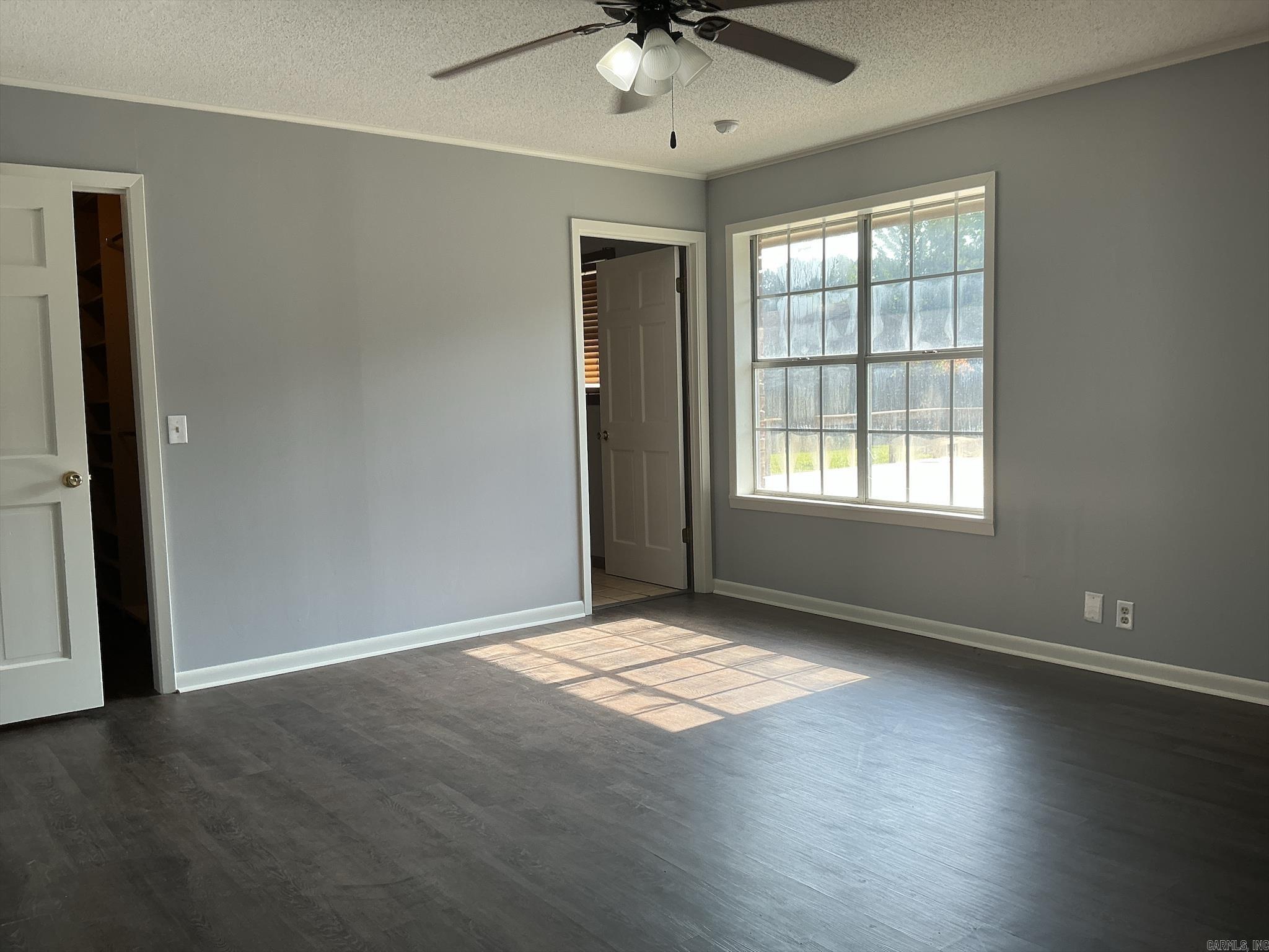 1015 Ash Property Photo 35