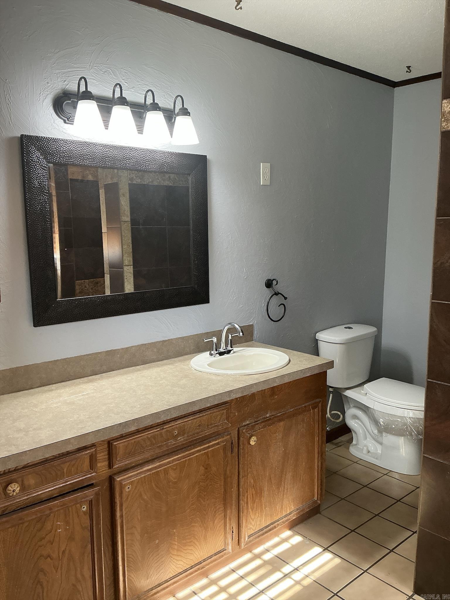 1015 Ash Property Photo 37