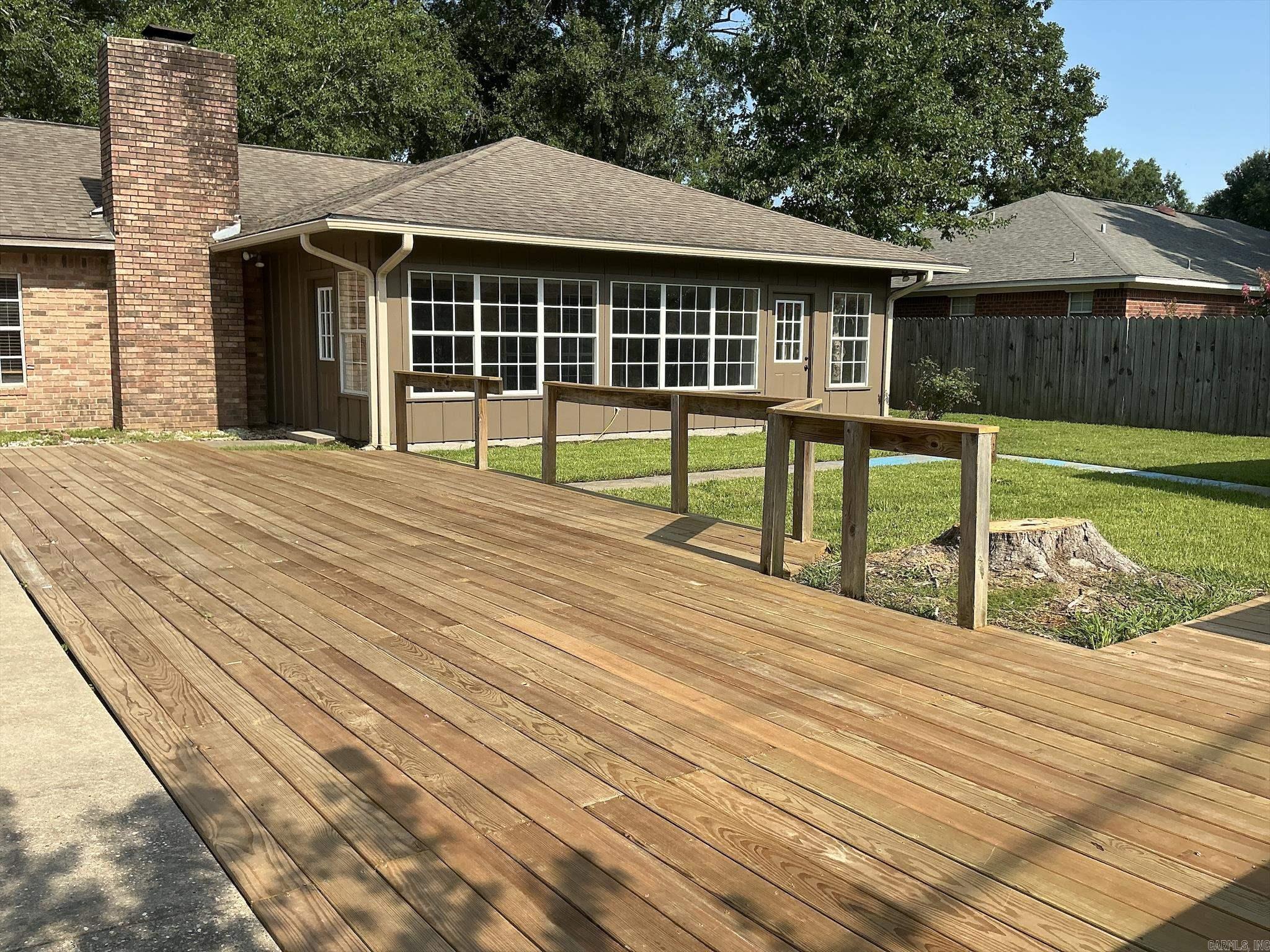 1015 Ash Property Photo 42