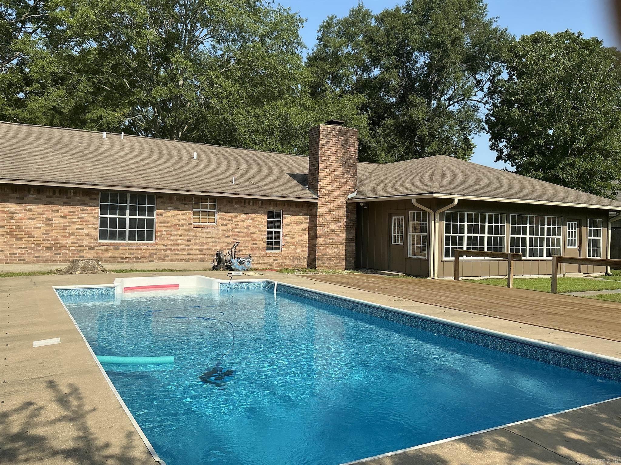 1015 Ash Property Photo 46