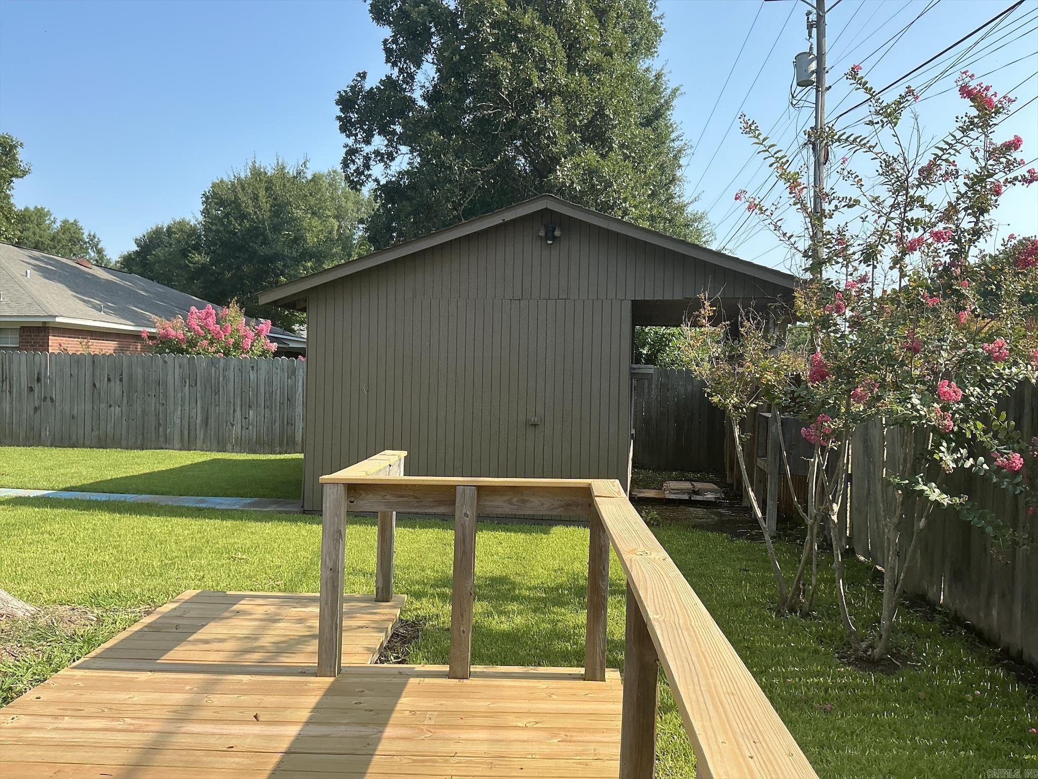 1015 Ash Property Photo 49