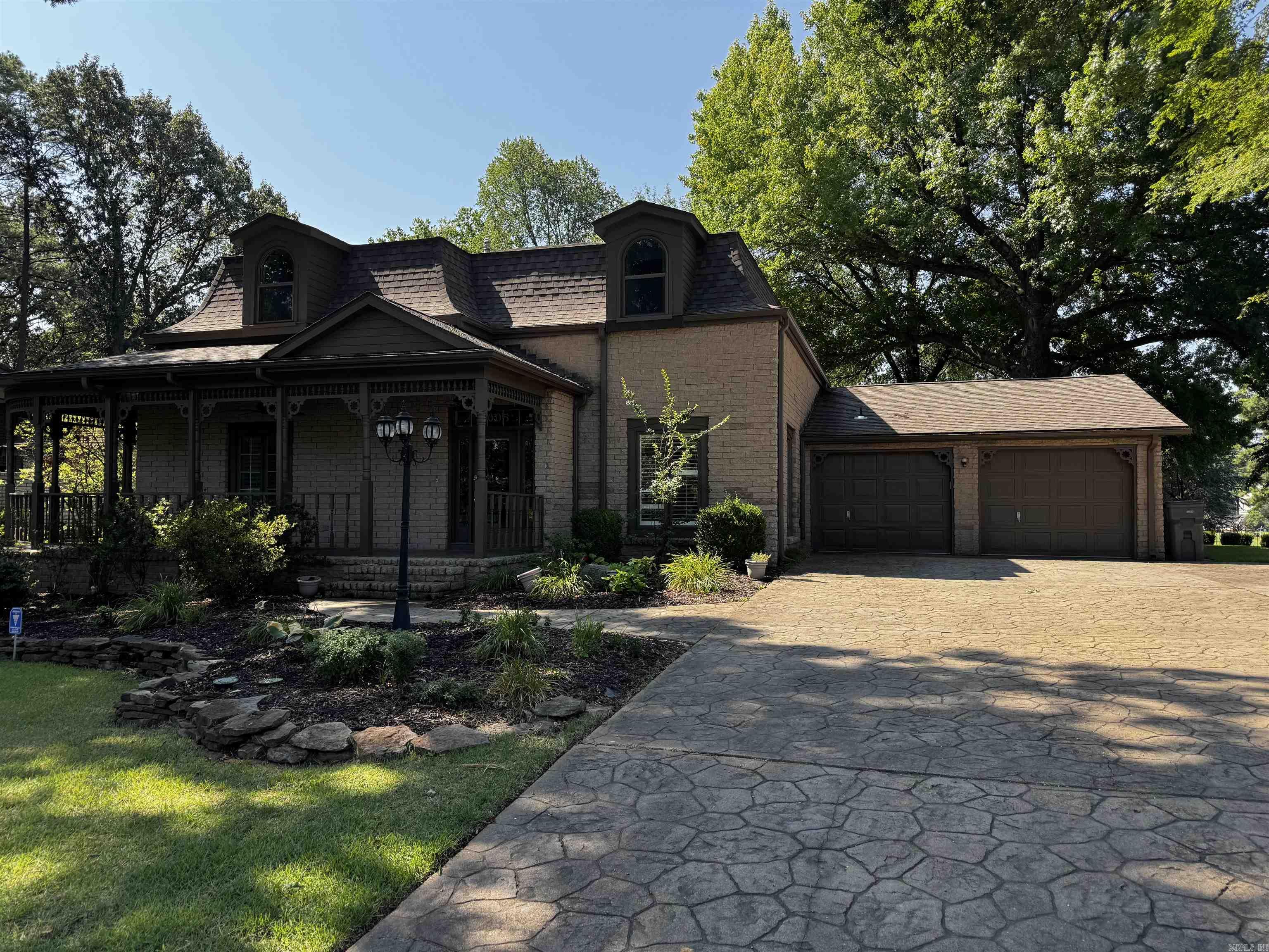 1005 Fairway Drive Property Photo 1