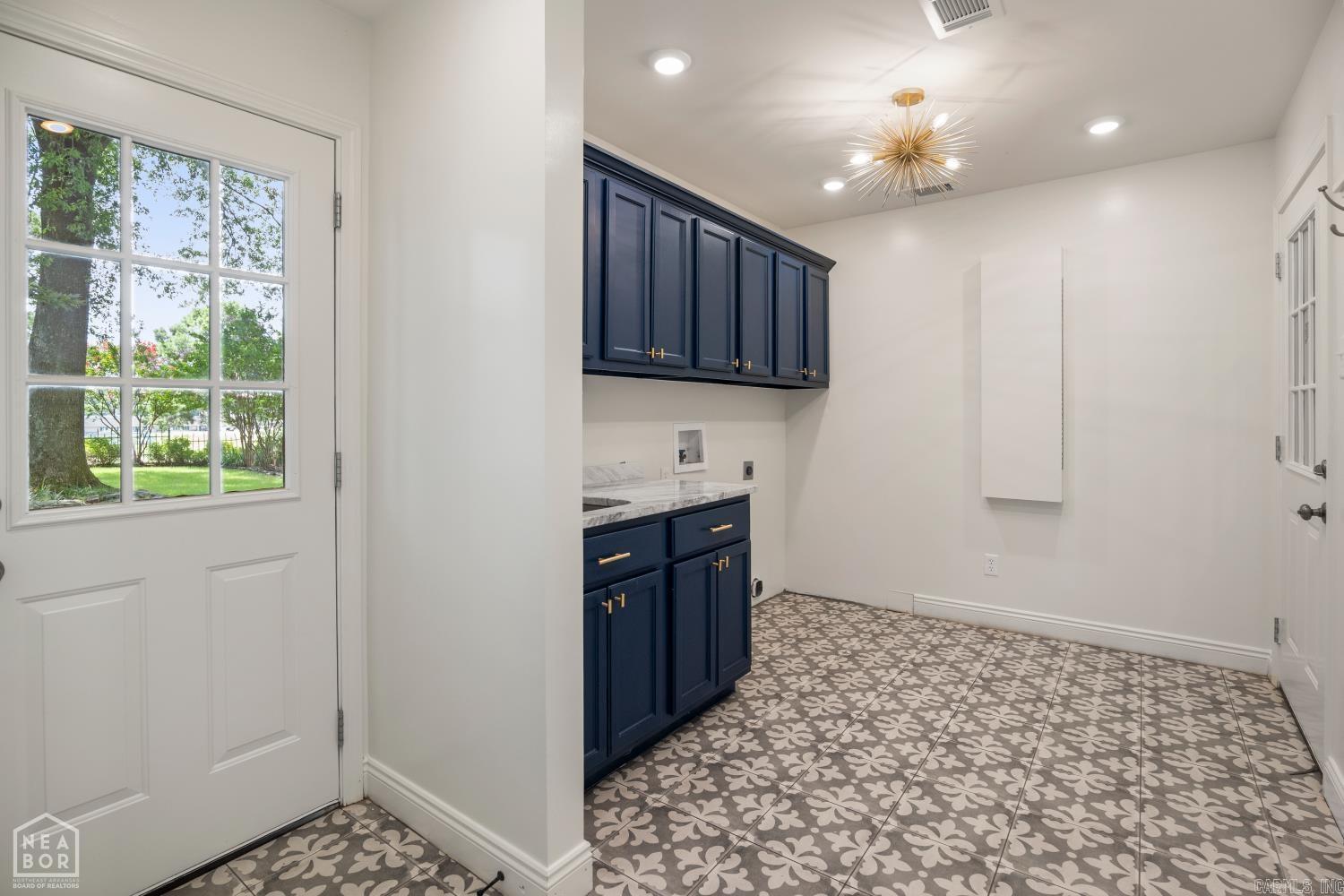 1005 Fairway Drive Property Photo 16