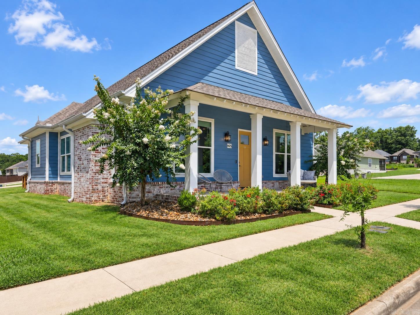 5 W Citron Property Photo 1