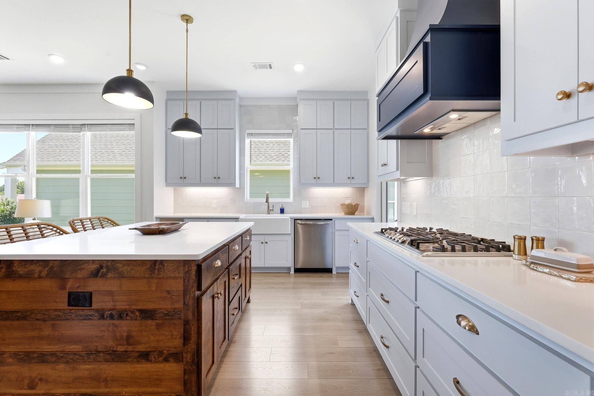 5 W Citron Property Photo 13