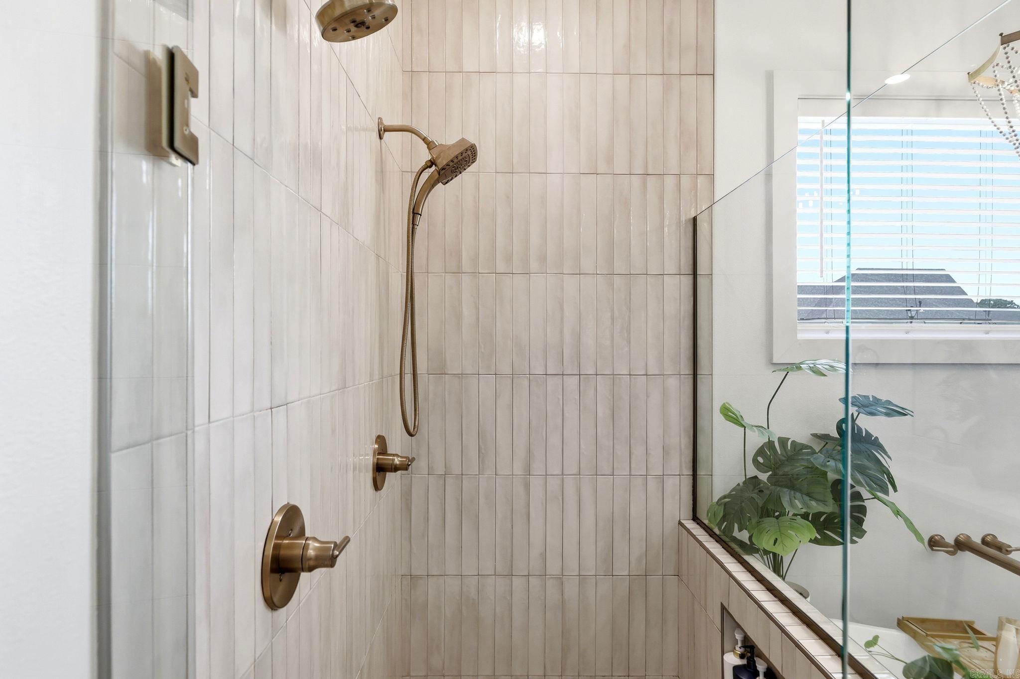 5 W Citron Property Photo 24