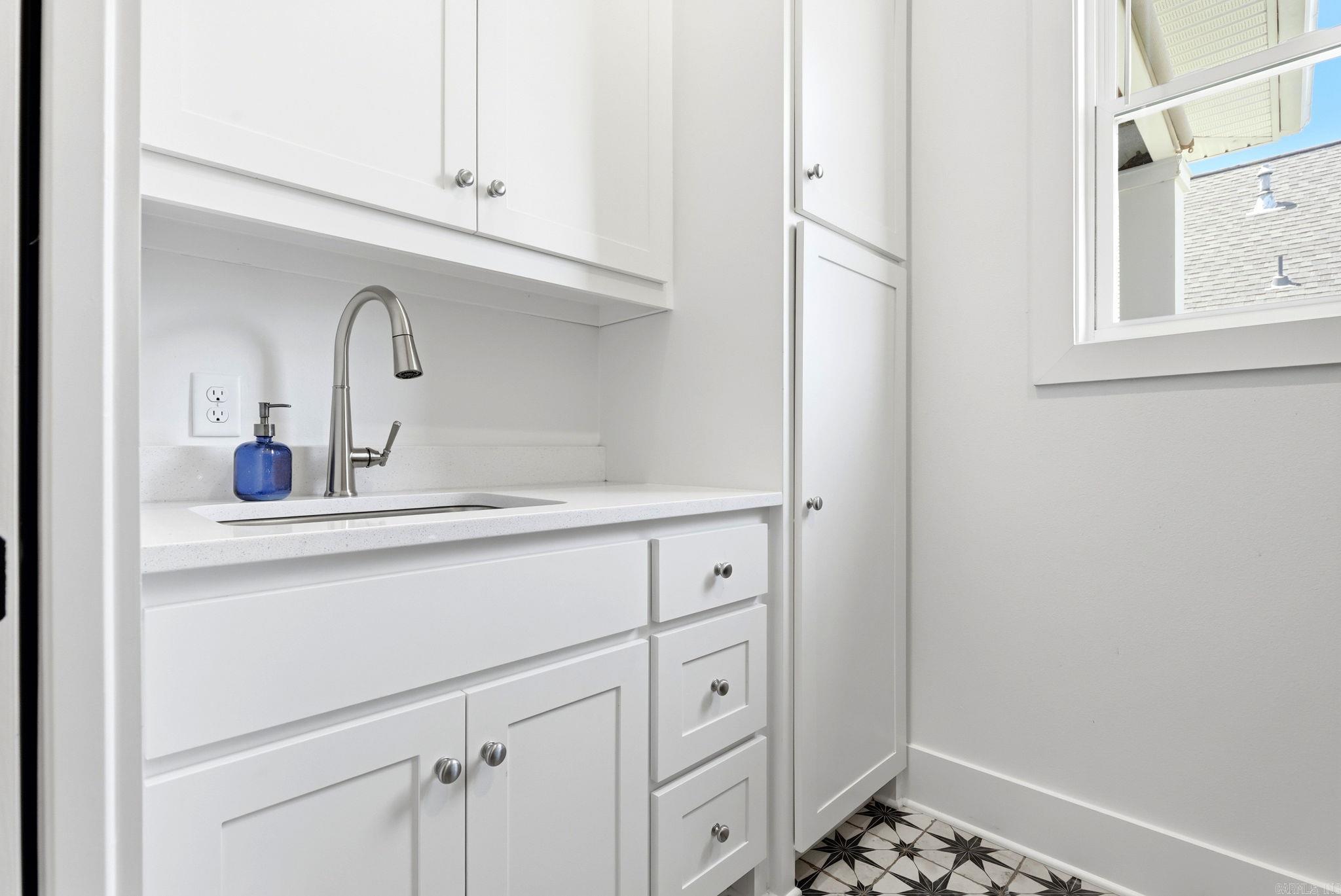 5 W Citron Property Photo 30