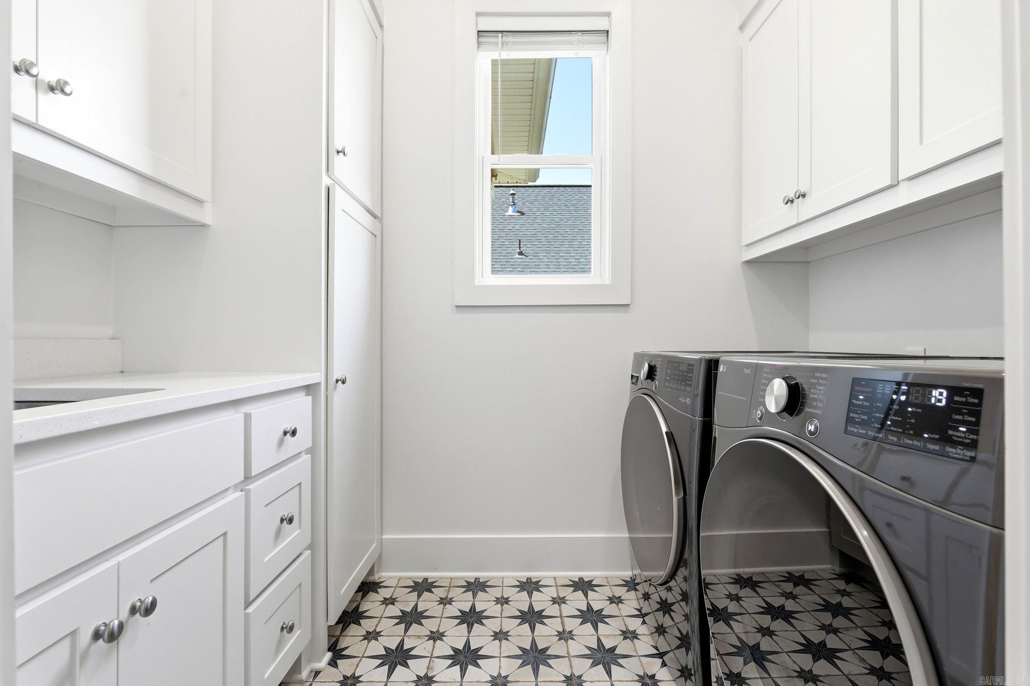 5 W Citron Property Photo 31