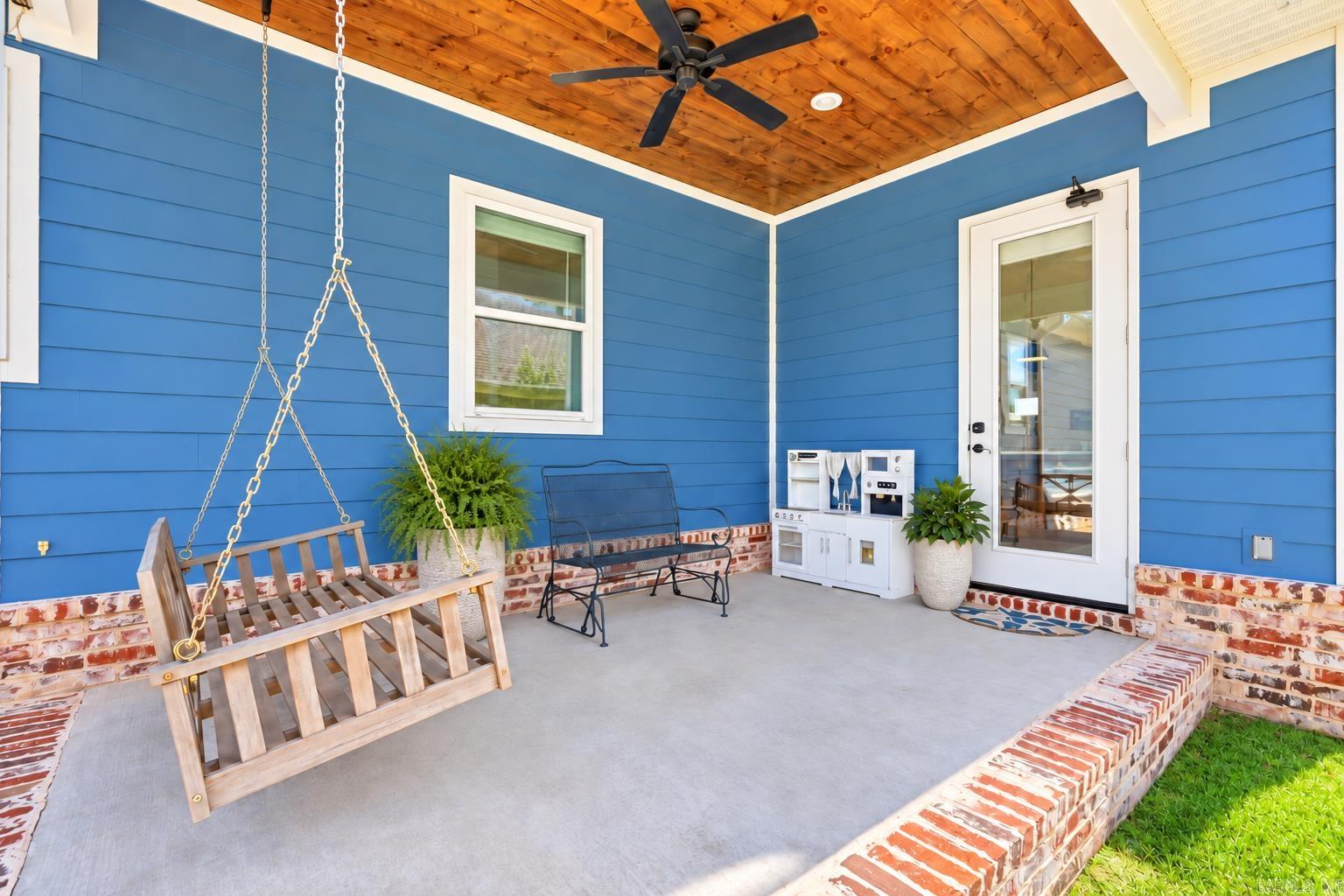 5 W Citron Property Photo 37
