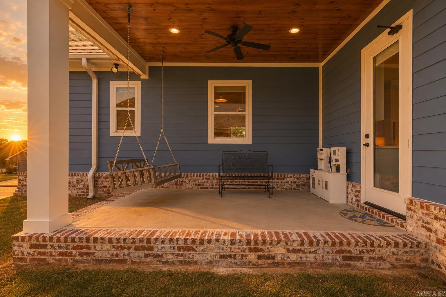 5 W Citron Property Photo 39