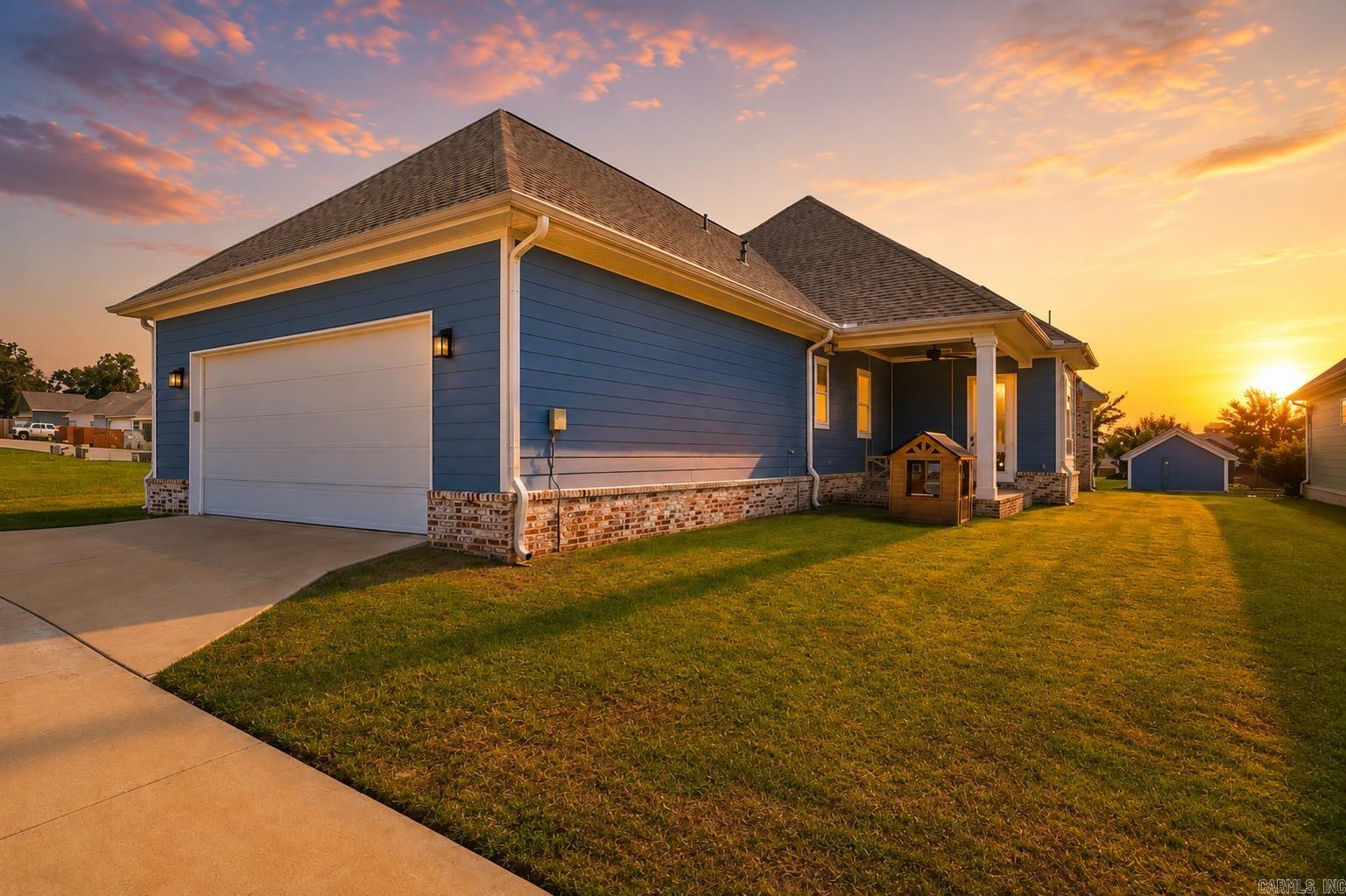 5 W Citron Property Photo 41