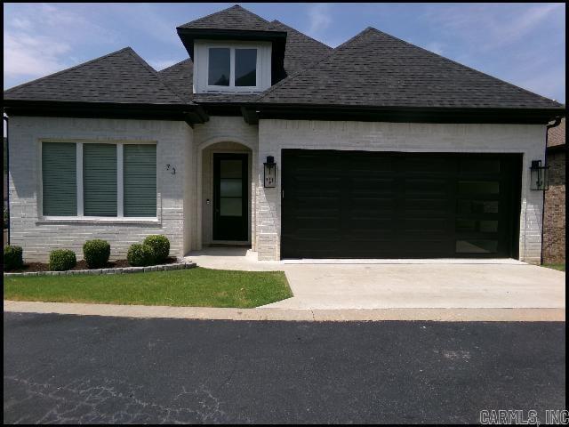 73 Tournay Circle Property Photo 1